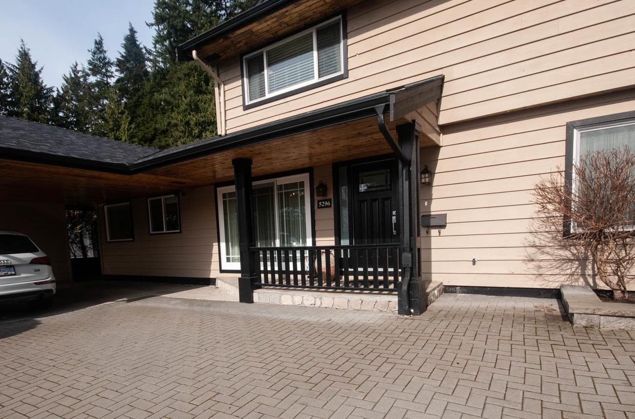 5296 Ranger Avenue, North Vancouver, V7R 3M6 — photo 2