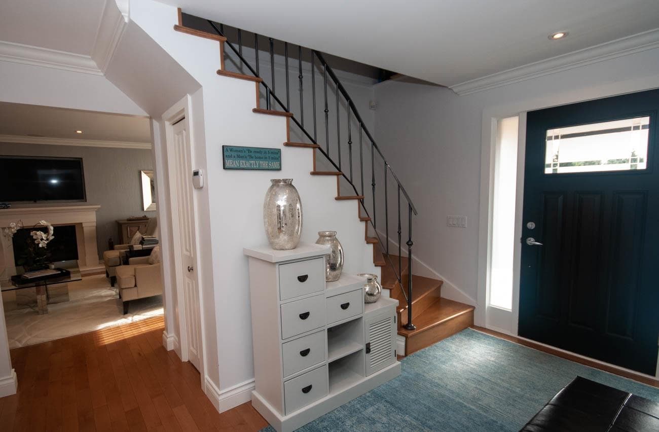 5296 Ranger Avenue, North Vancouver, V7R 3M6 — photo 3