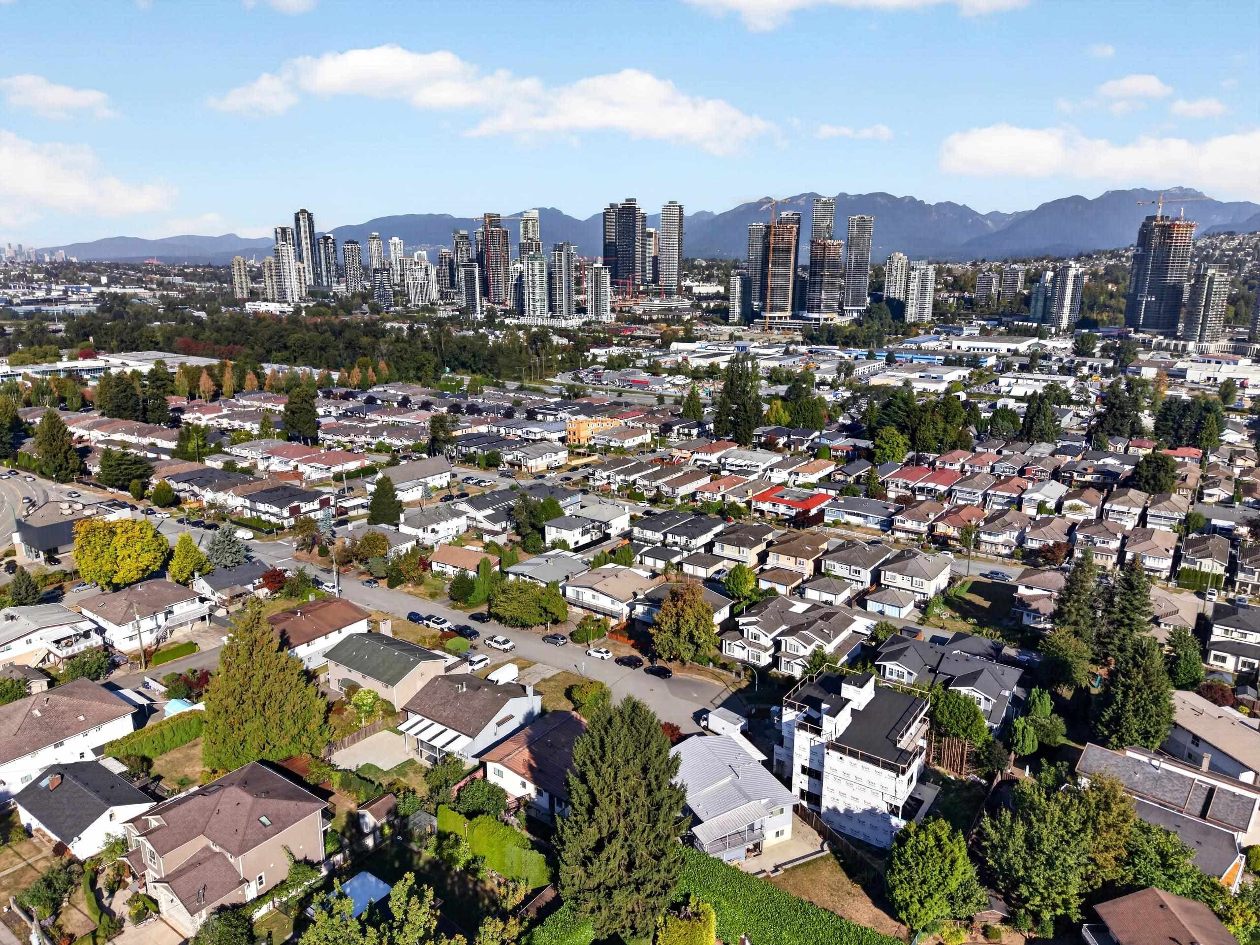 5275 Schou Street, Burnaby, V5G 1M5 — photo 5