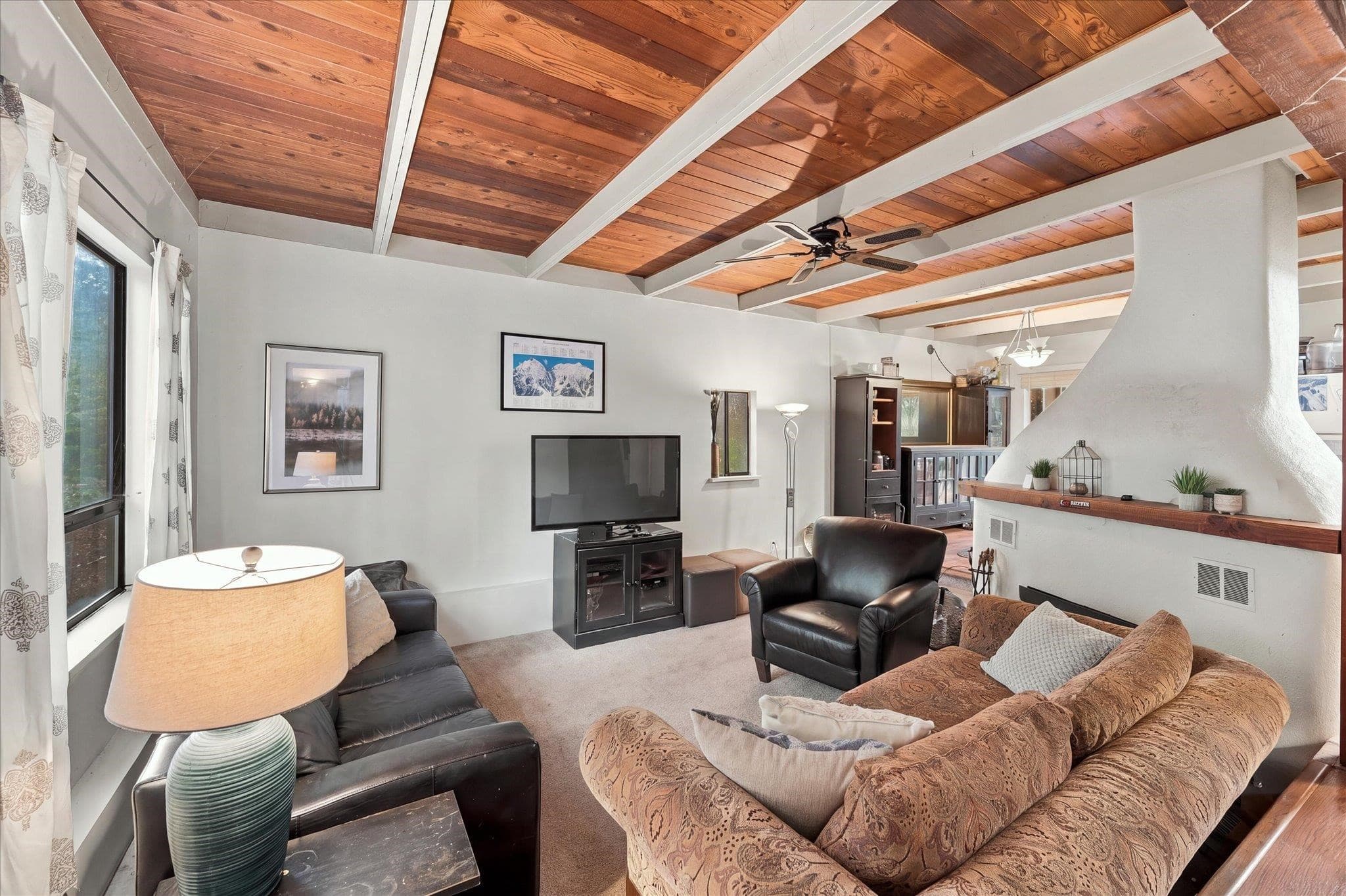 6533 Balsam Way, Whistler, V8E 0C5 — photo 3