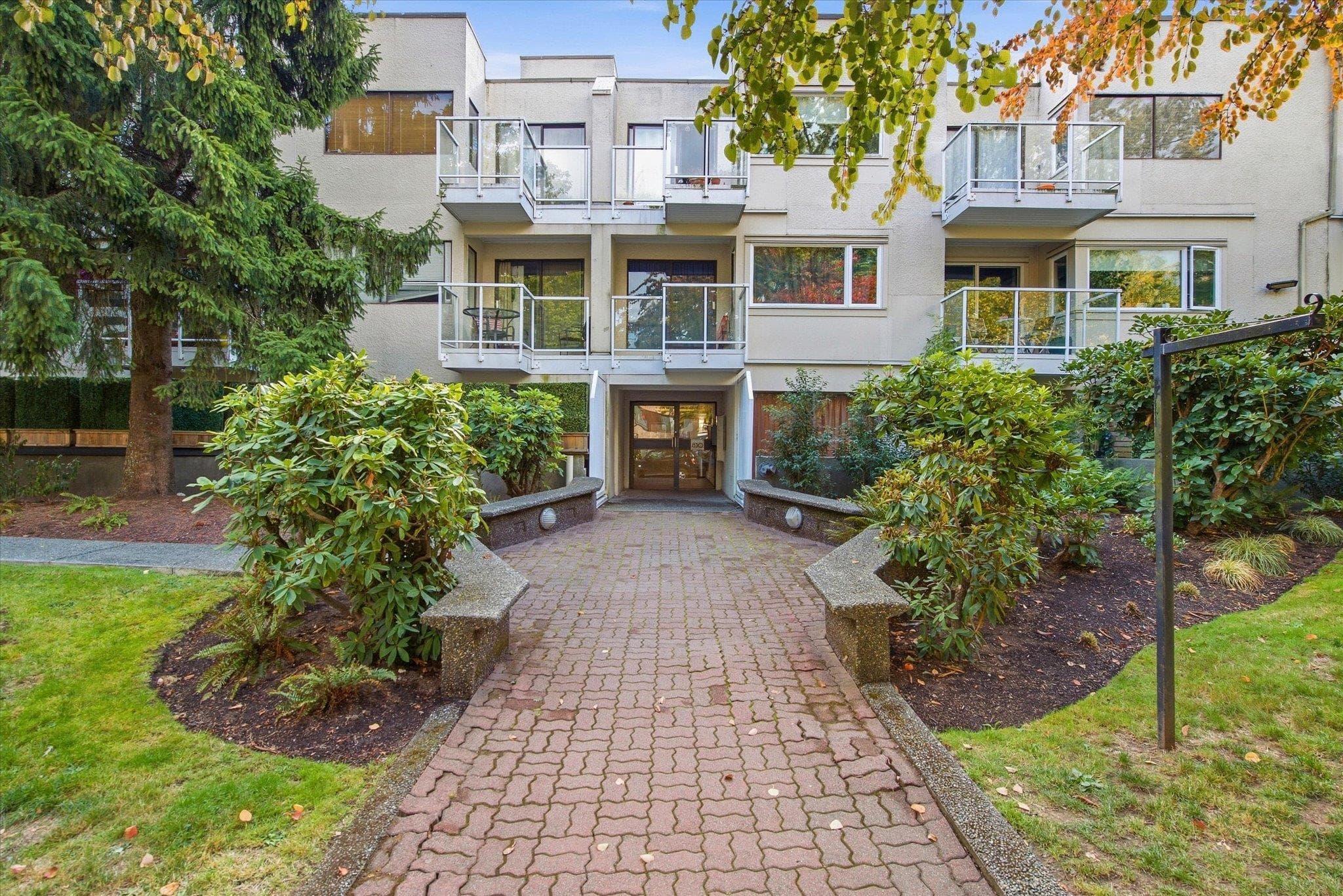 107 - 830 E 7th Avenue, Vancouver, V5T 4J2 — photo 1