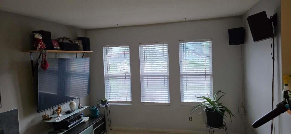 12809 114 Avenue, Surrey, V3R 2L2 — photo 2