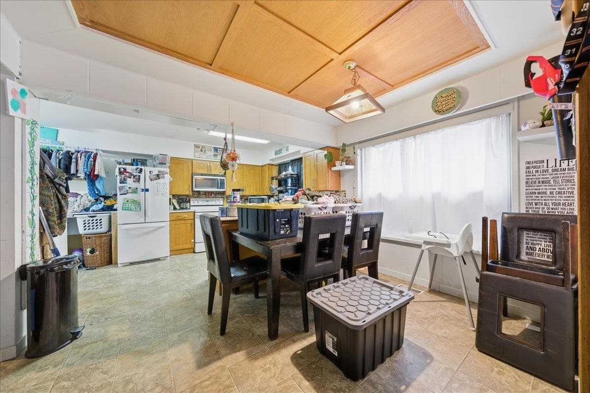 12357 189a Street, Pitt Meadows, V3Y 2H3 — photo 4