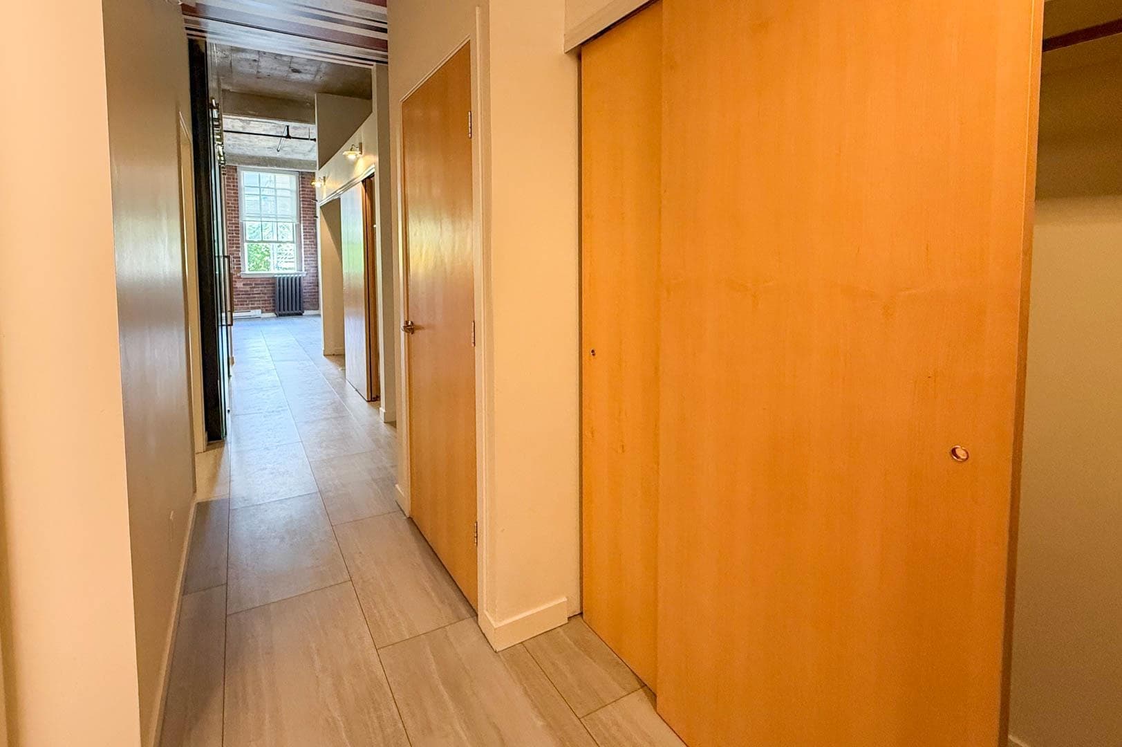 210 - 546 Beatty Street, Vancouver, V6B 2L3 — photo 2