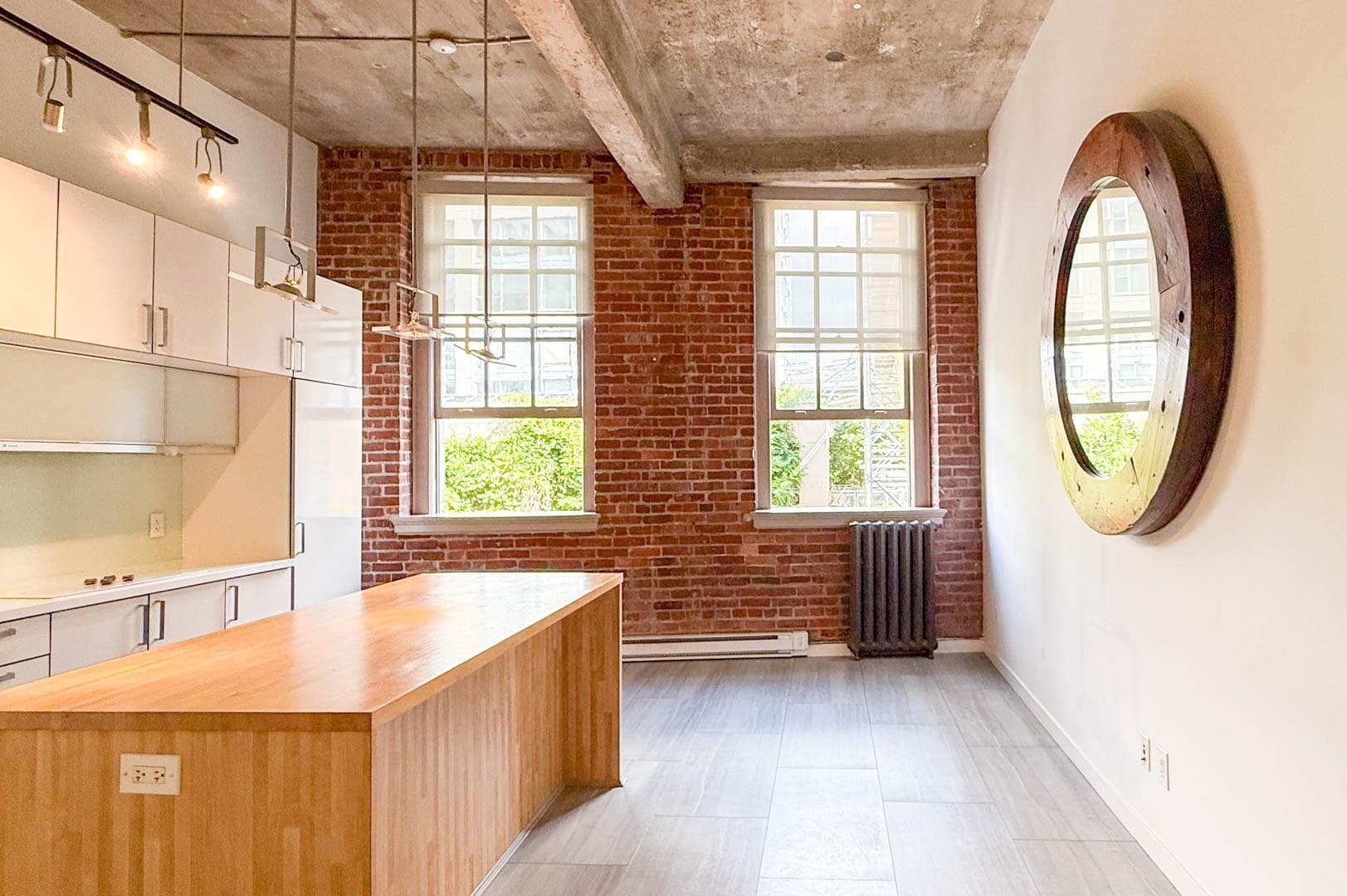 210 - 546 Beatty Street, Vancouver