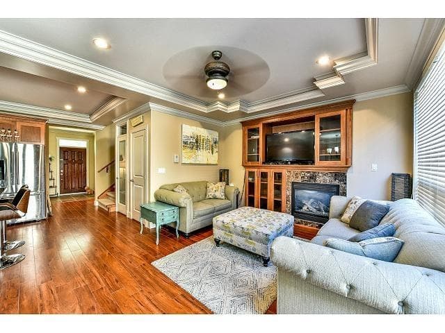 6949 196 Street, Surrey, V4N 5Z1 — photo 3