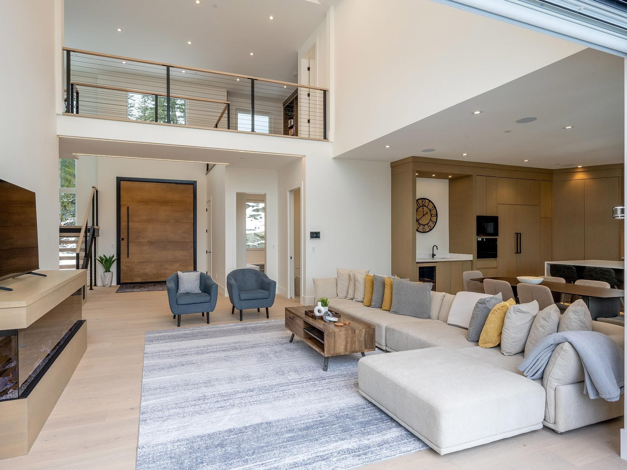 9333 Warbler Way, Whistler, V8E 1M1 — photo 4