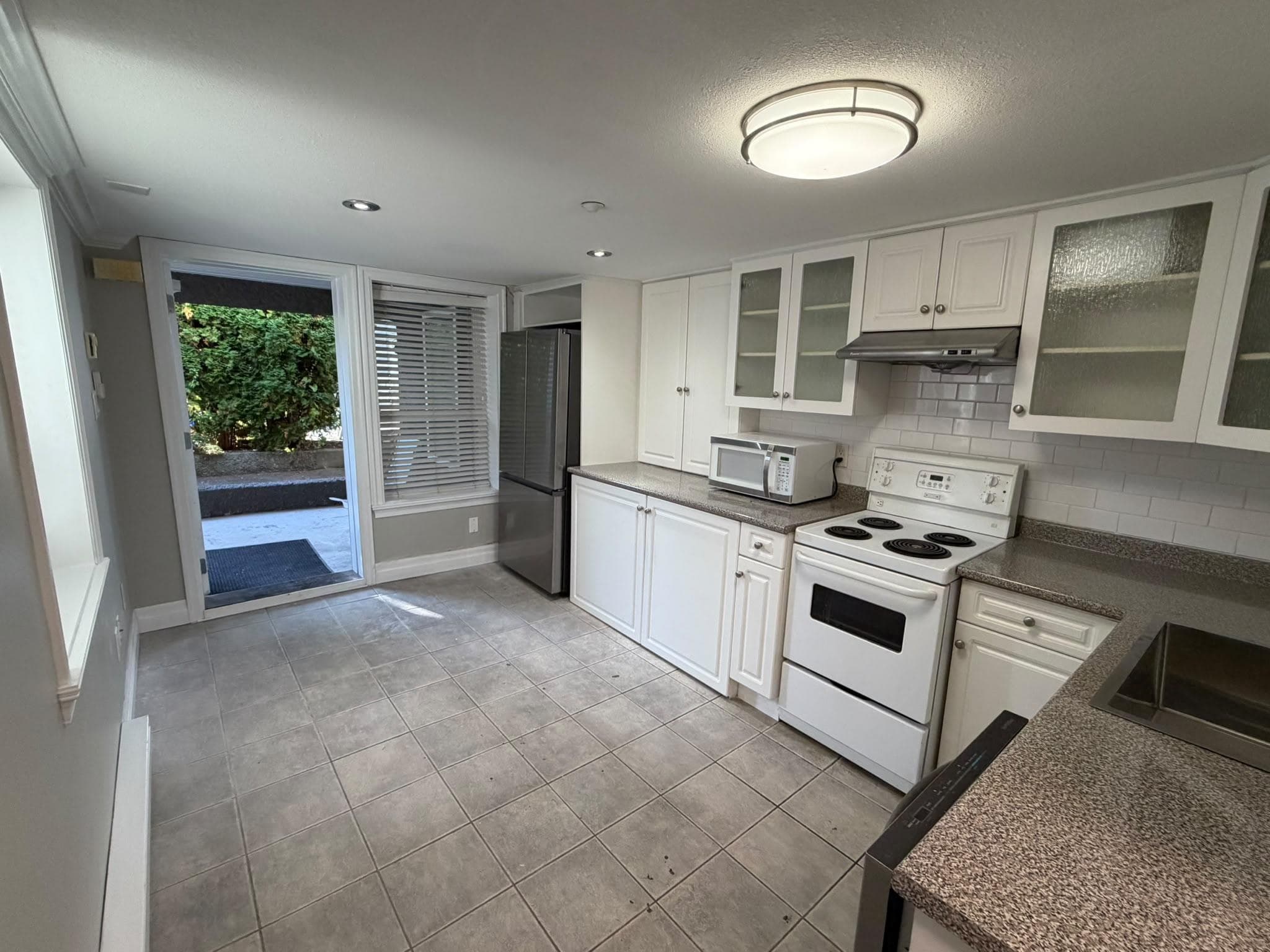 4585 Commercial Street, Vancouver, V5N 4G8 — photo 5