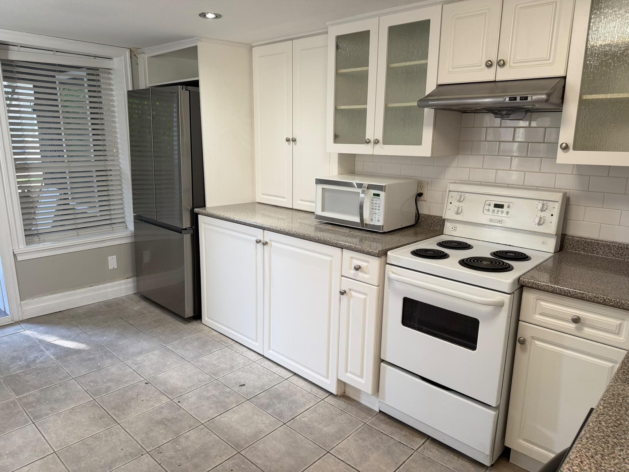 4585 Commercial Street, Vancouver, V5N 4G8 — photo 4
