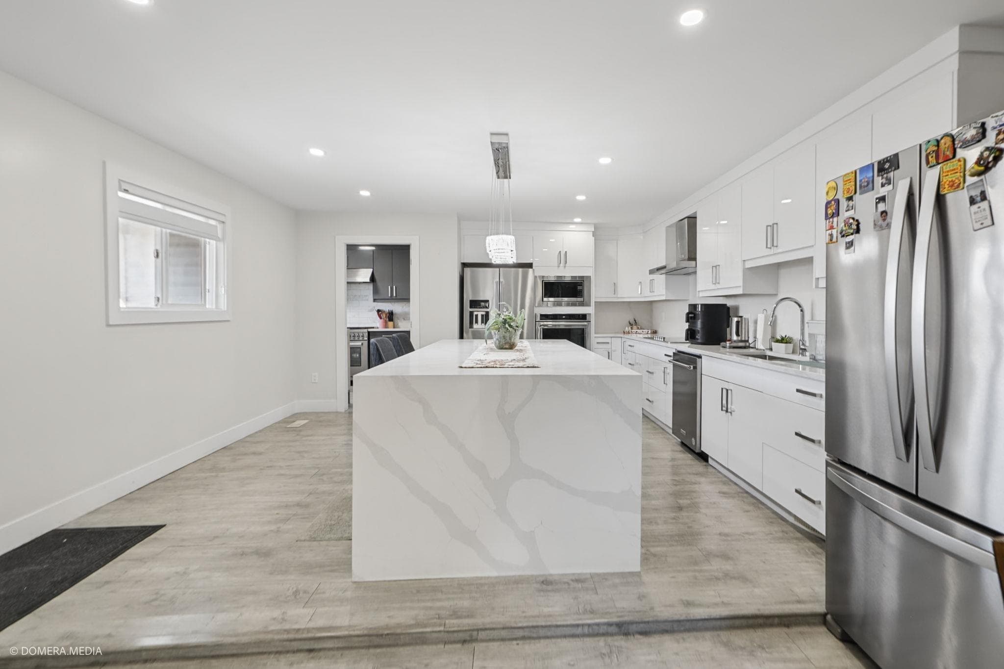 15063 84th Avenue, Surrey, V3S 2M8 — photo 3