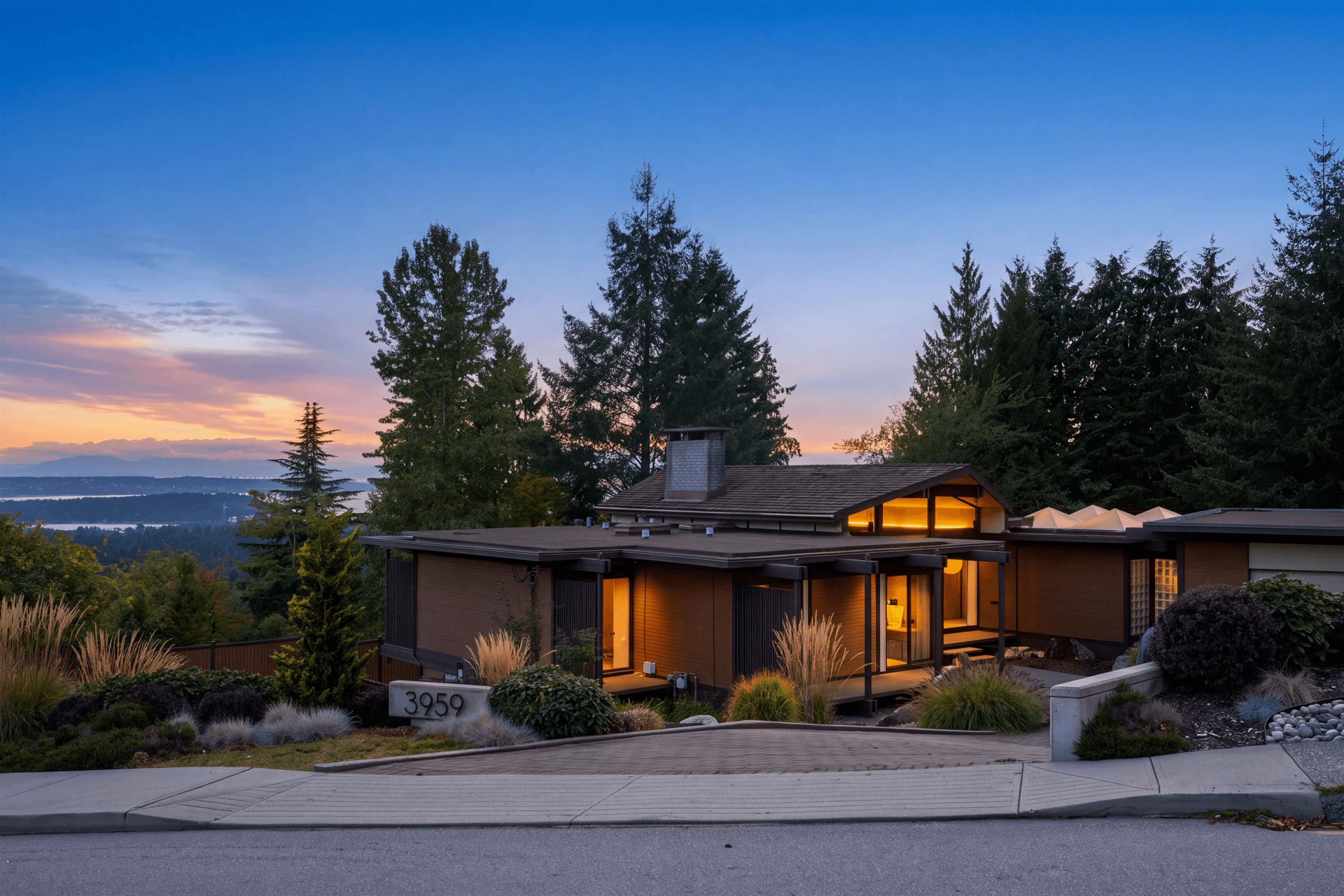 3959 Prospect Road, North Vancouver, V7N 3L6 — photo 2