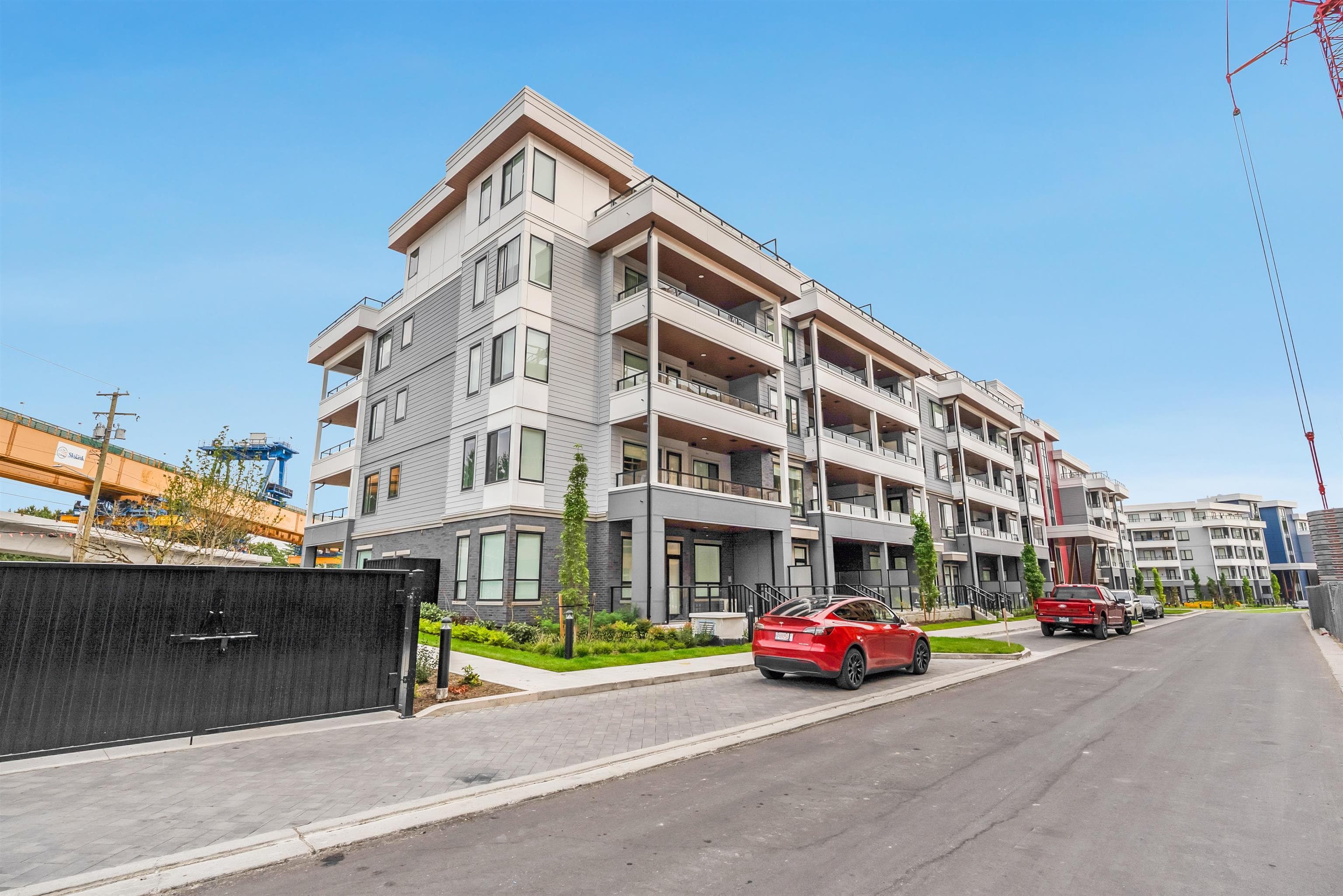 107 - 6270 Gosseberry Drive, Surrey, V3S 0C8 — photo 2