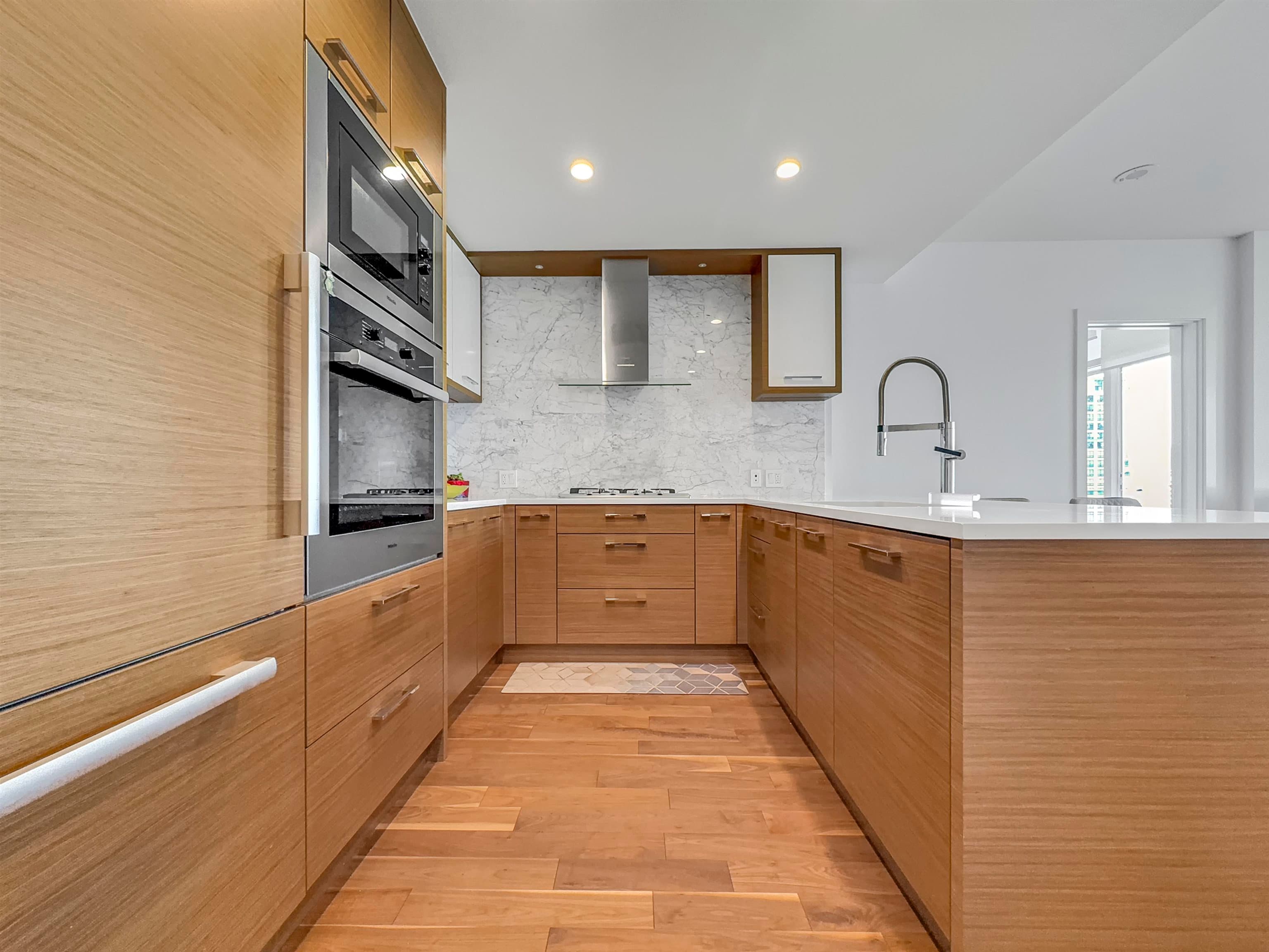 17xx - 4360 Beresford Street, Burnaby, V5H 0G2 — photo 3