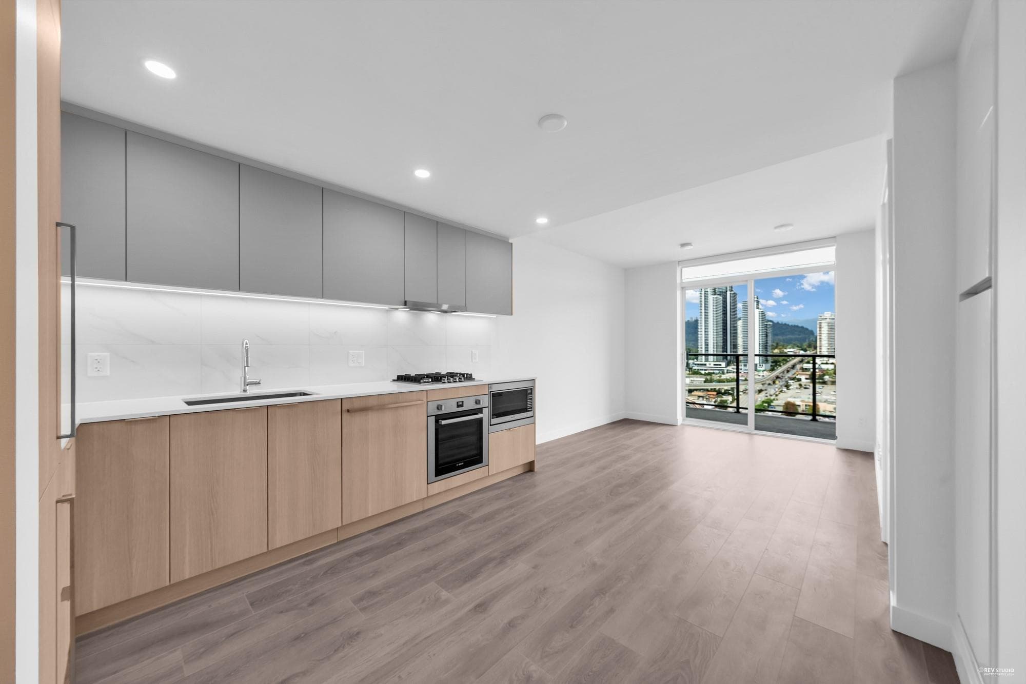 21XX - 318 Alderson Avenue, Coquitlam