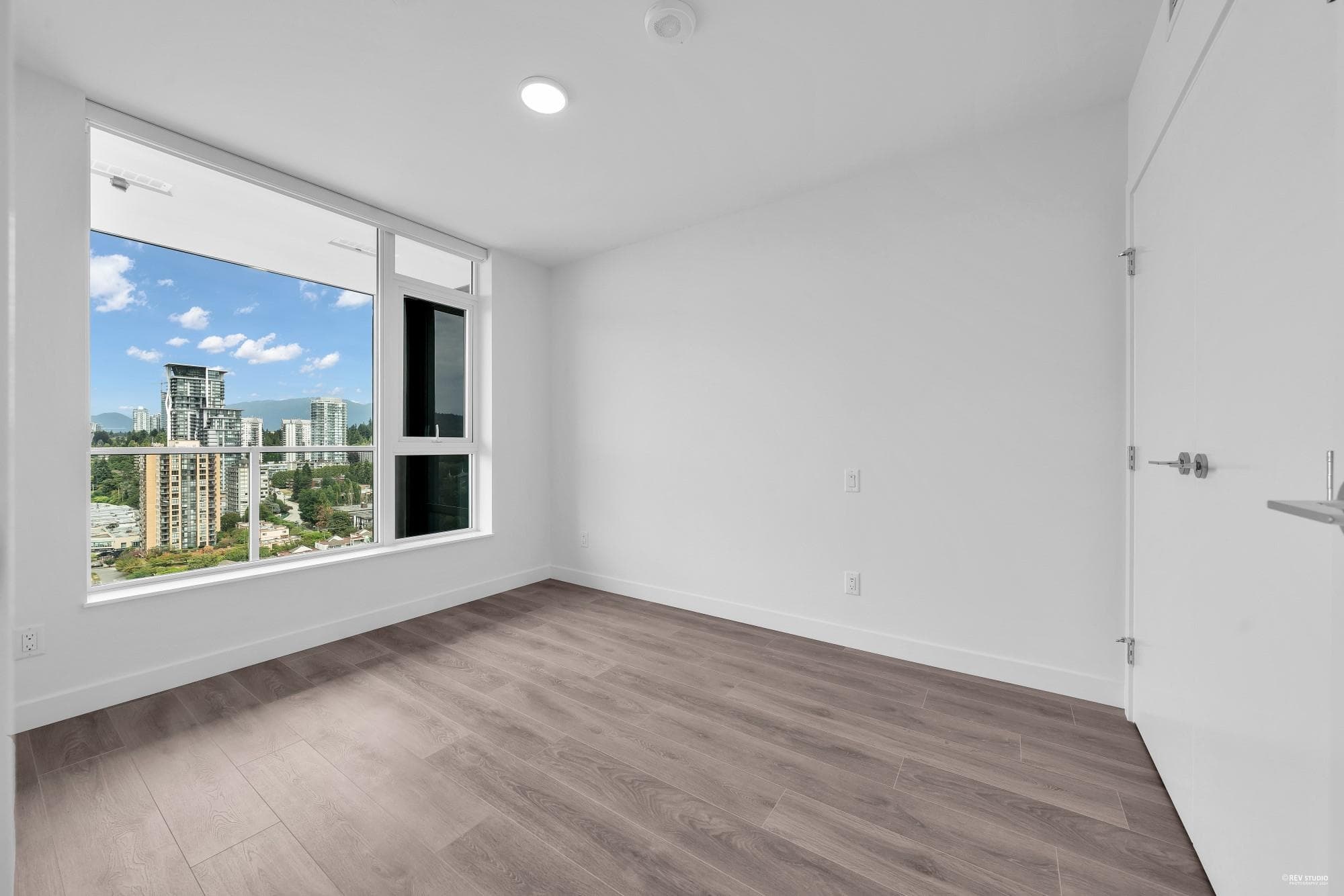 21XX - 318 Alderson Avenue, Coquitlam, V3K 1T2 — photo 4
