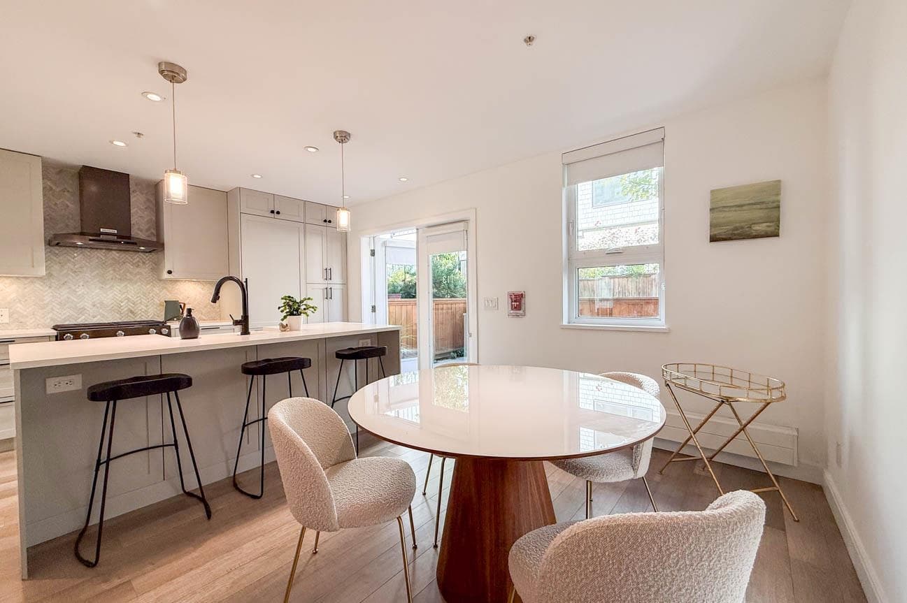 113 - 515 E 2nd Street, North Vancouver