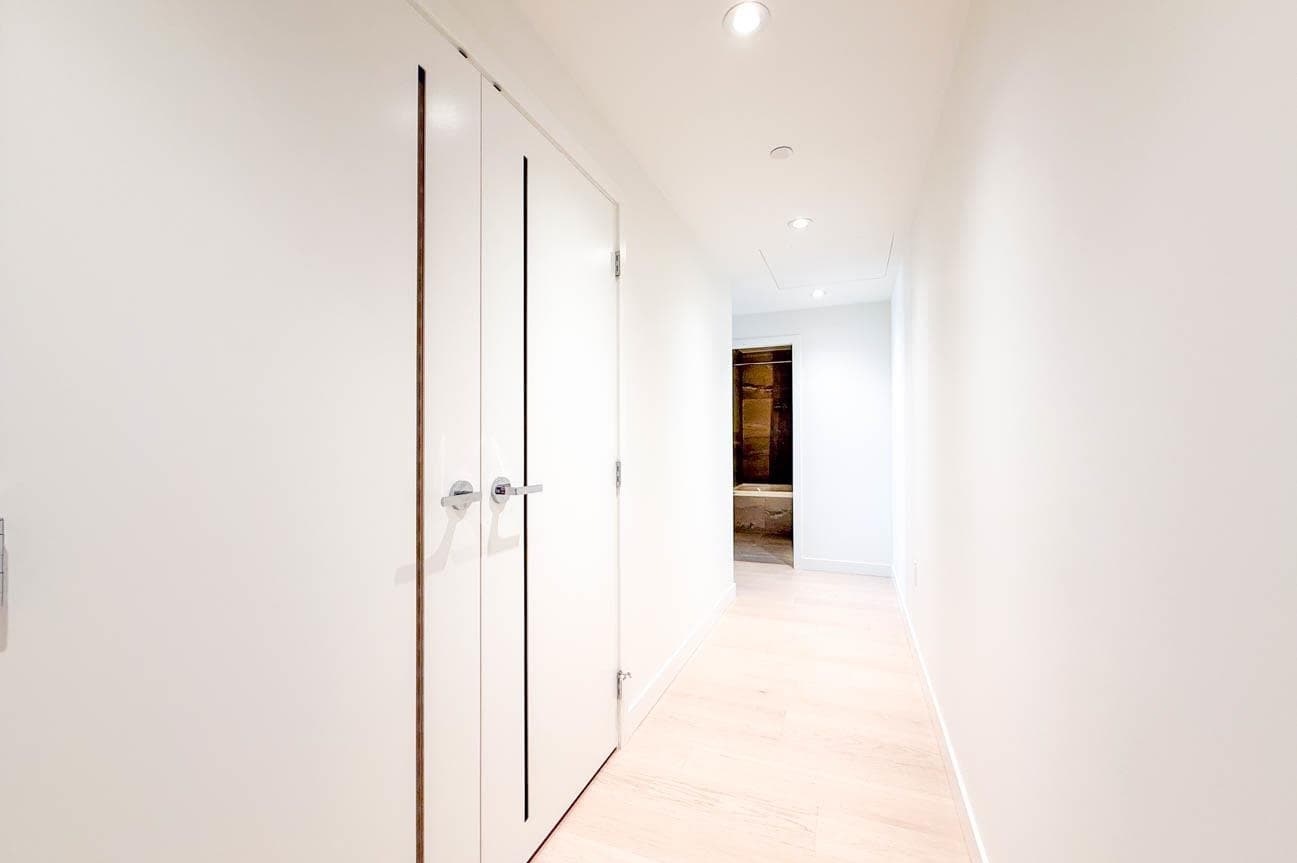 502 - 785 Harbour Way, North Vancouver, V7M 3G3 — photo 2