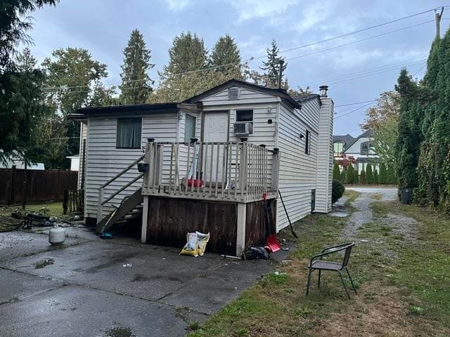 9759 120a Street, Surrey, V3V 4H7 — photo 2