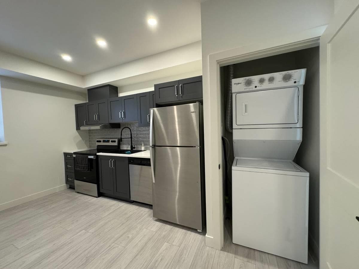 Suite - 23154 140b St, Maple Ridge, V4R 0G9 — photo 2