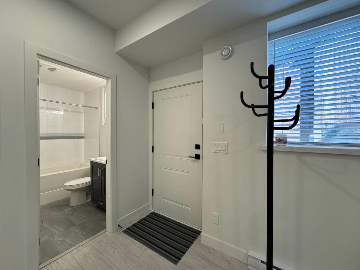 Suite - 23154 140b St, Maple Ridge, V4R 0G9 — photo 3