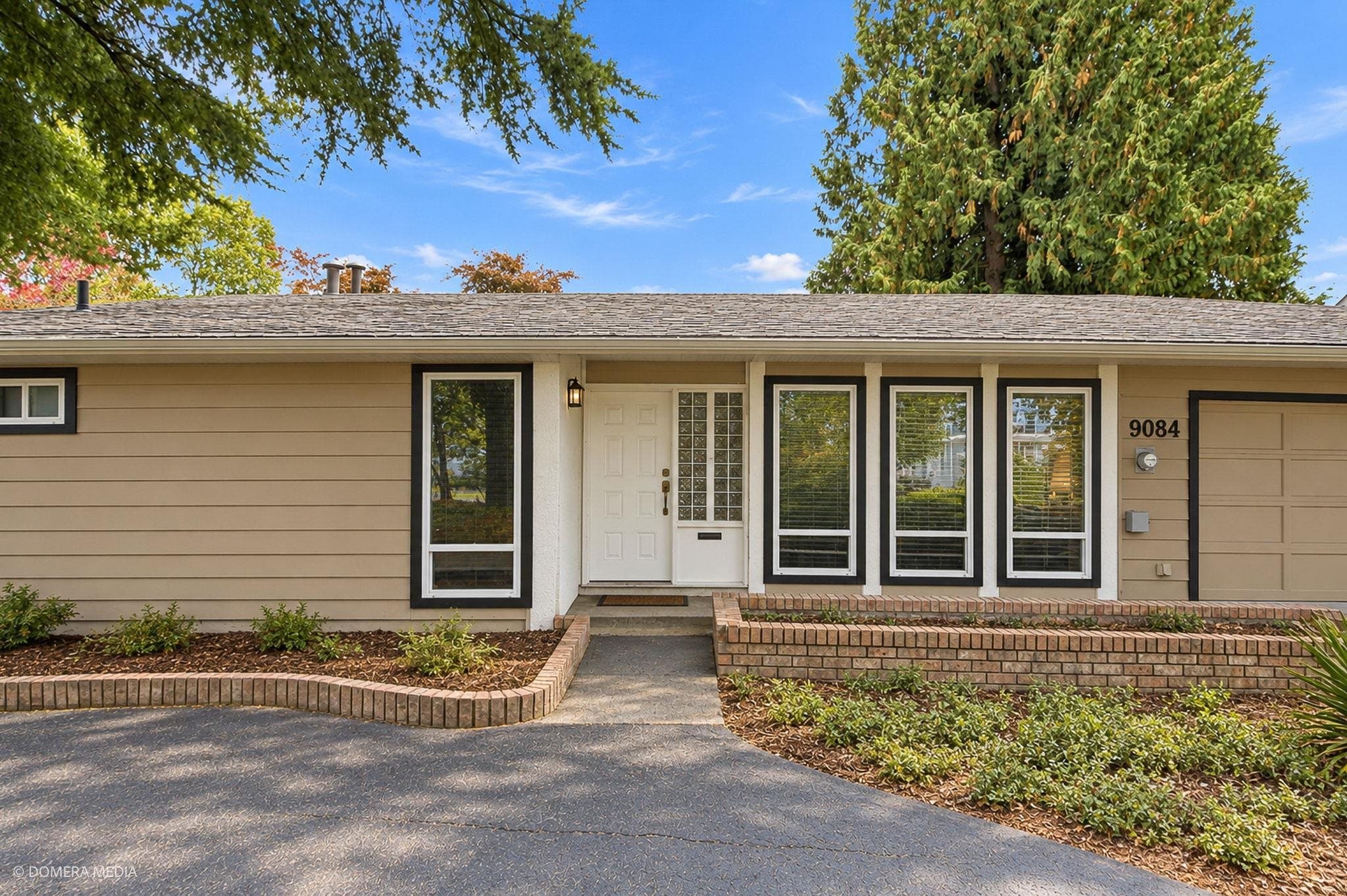 9084 Prince Charles Boulevard, Surrey, V3V 1R5 — photo 4