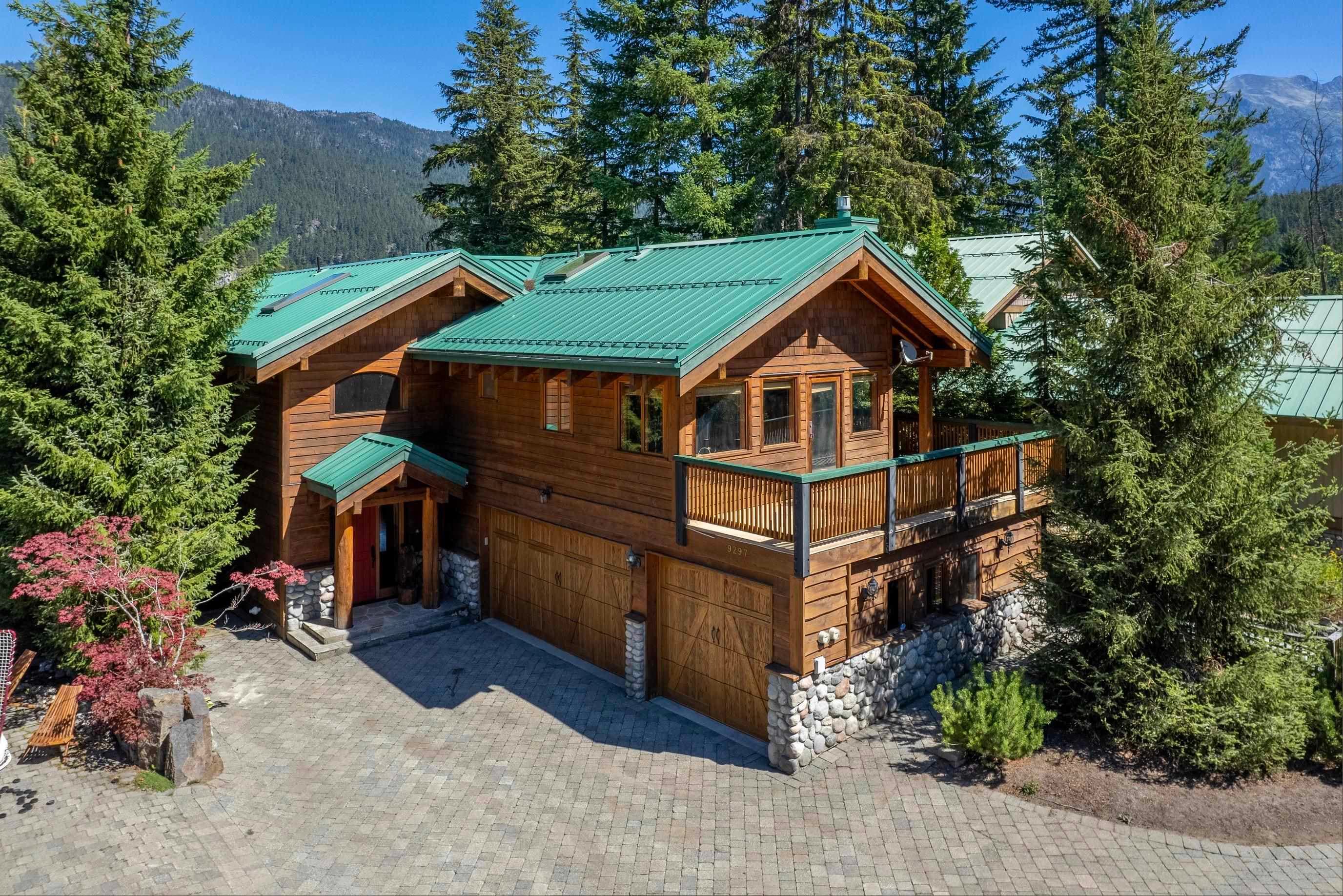9297 Lakeshore Drive, Whistler, V8E 0G6 — photo 3