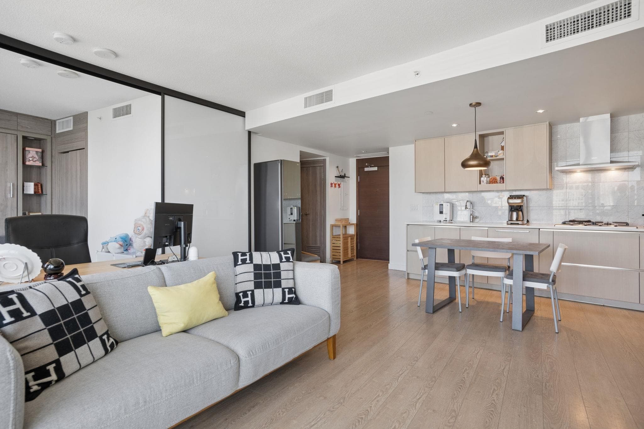 2401 - 89 Nelson Street, Vancouver, V6Z 0E7 — photo 5