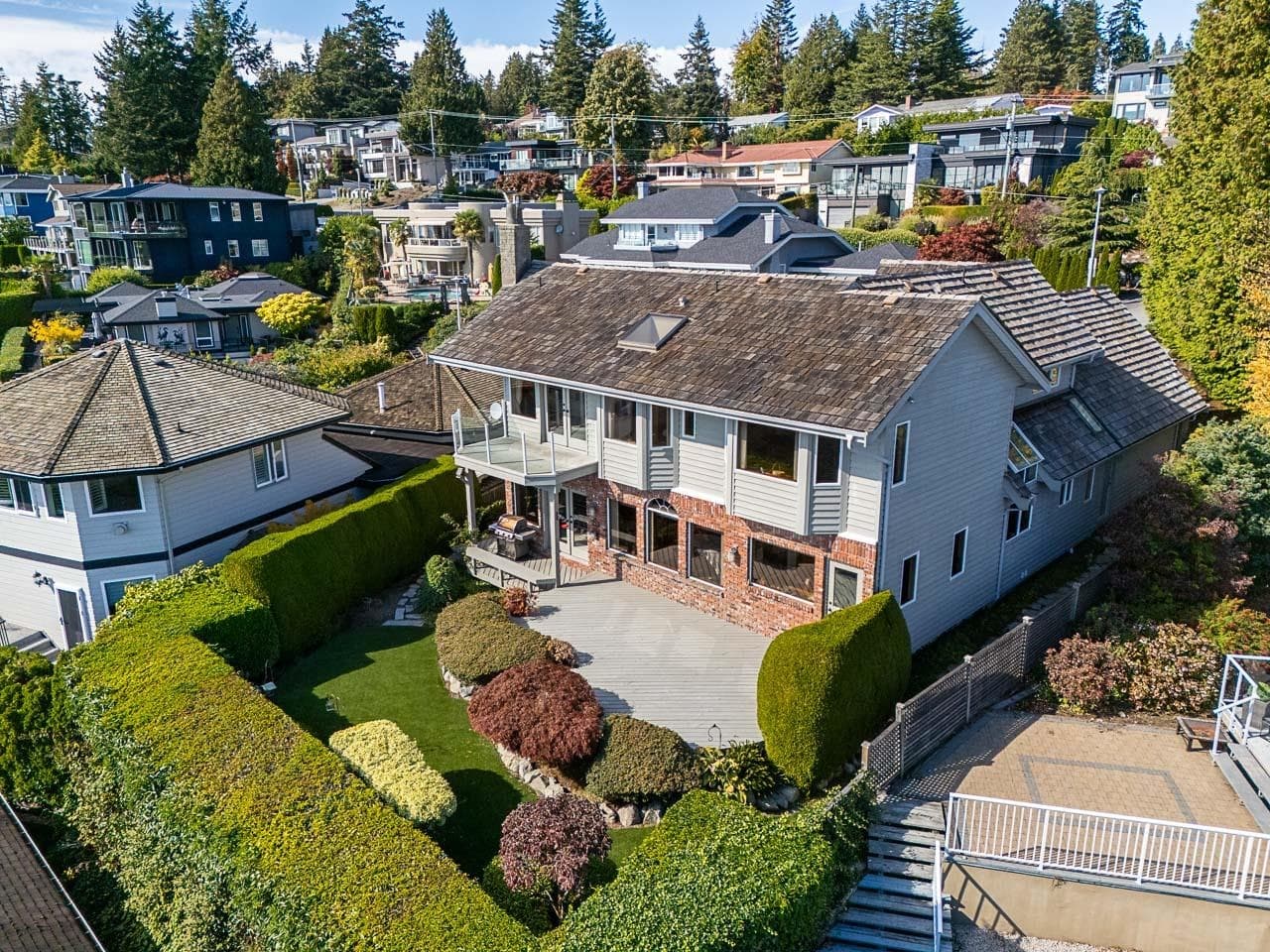 1334 132a Street, Surrey, V4A 7E7 — photo 2