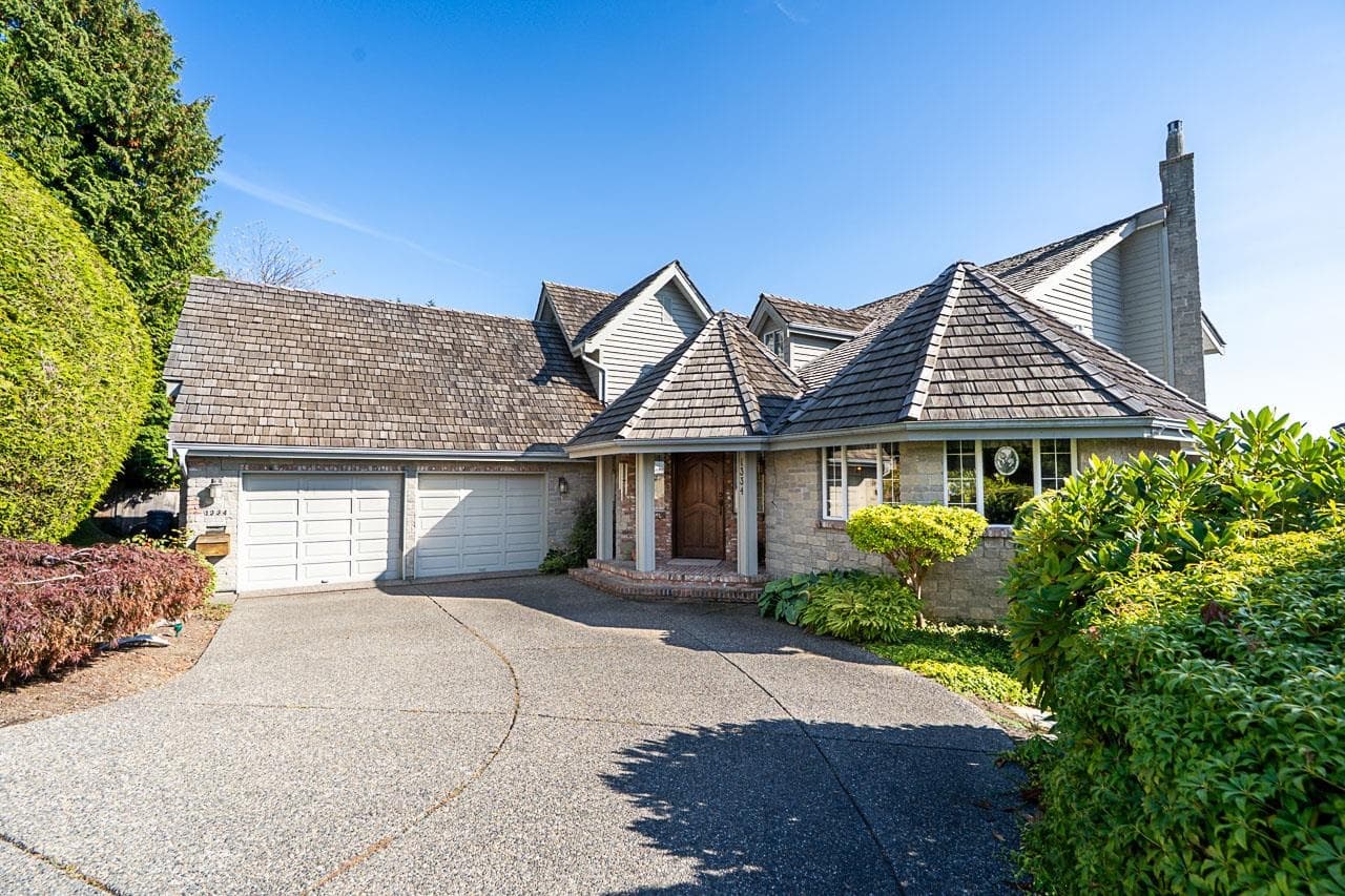 1334 132a Street, Surrey, V4A 7E7 — photo 1