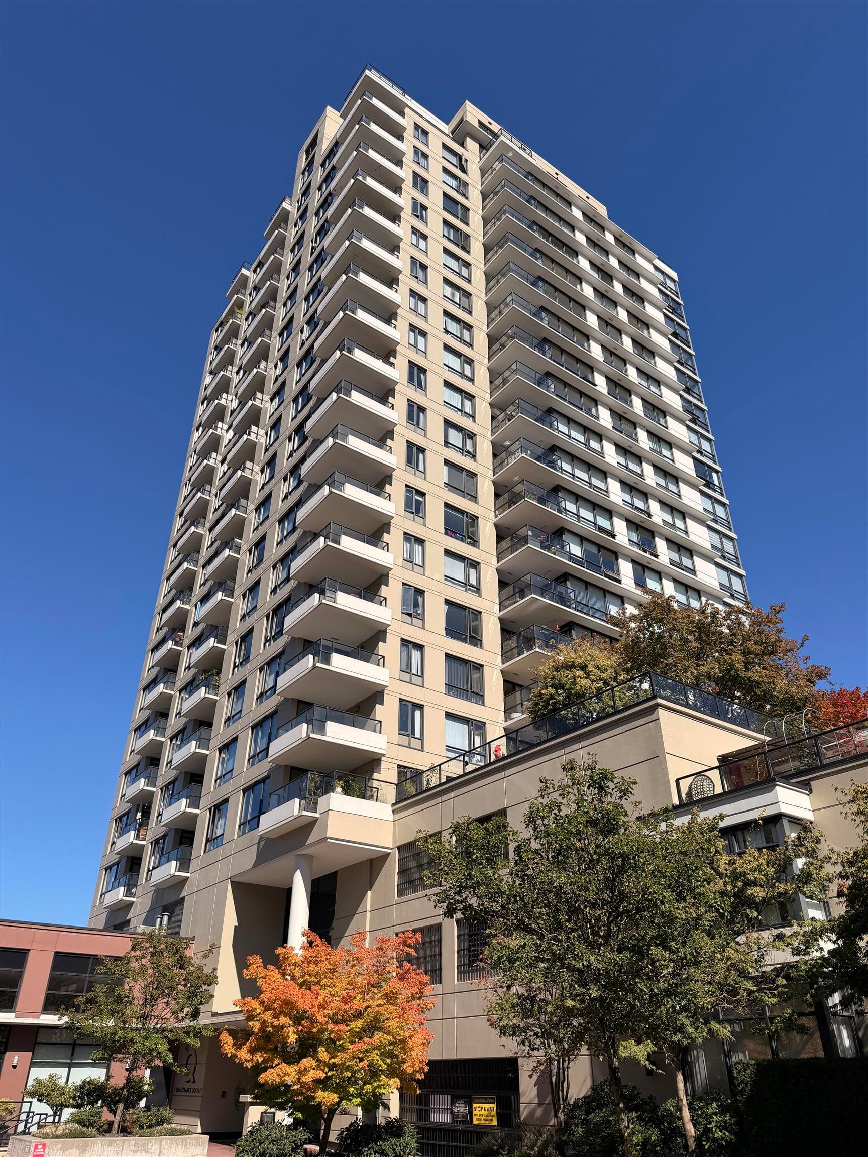 1 Renaissance Square, New Westminster, V3M 0B6 — photo 2