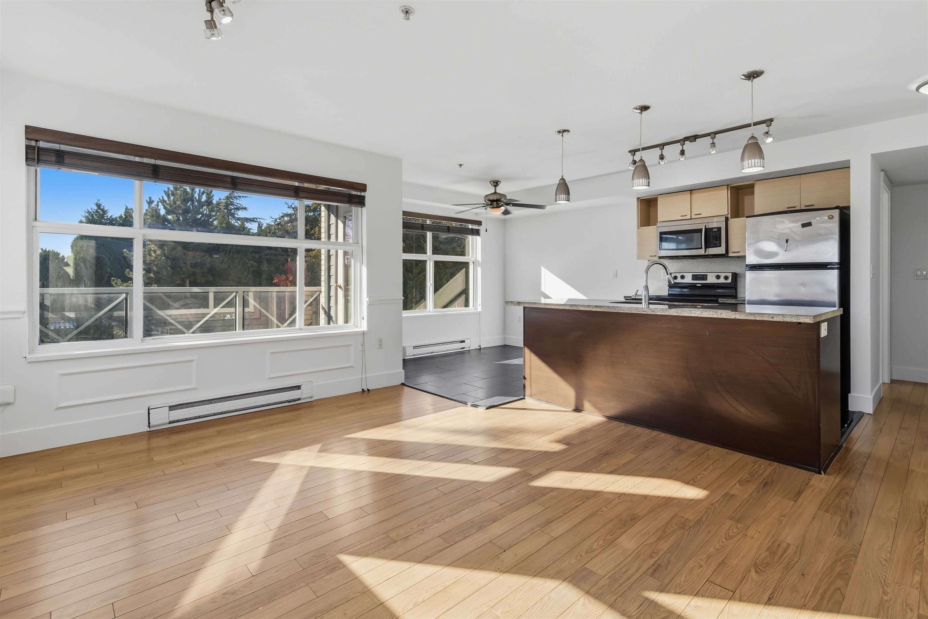 204 - 7445 120 Street, Delta, V4C 0B3 — photo 2