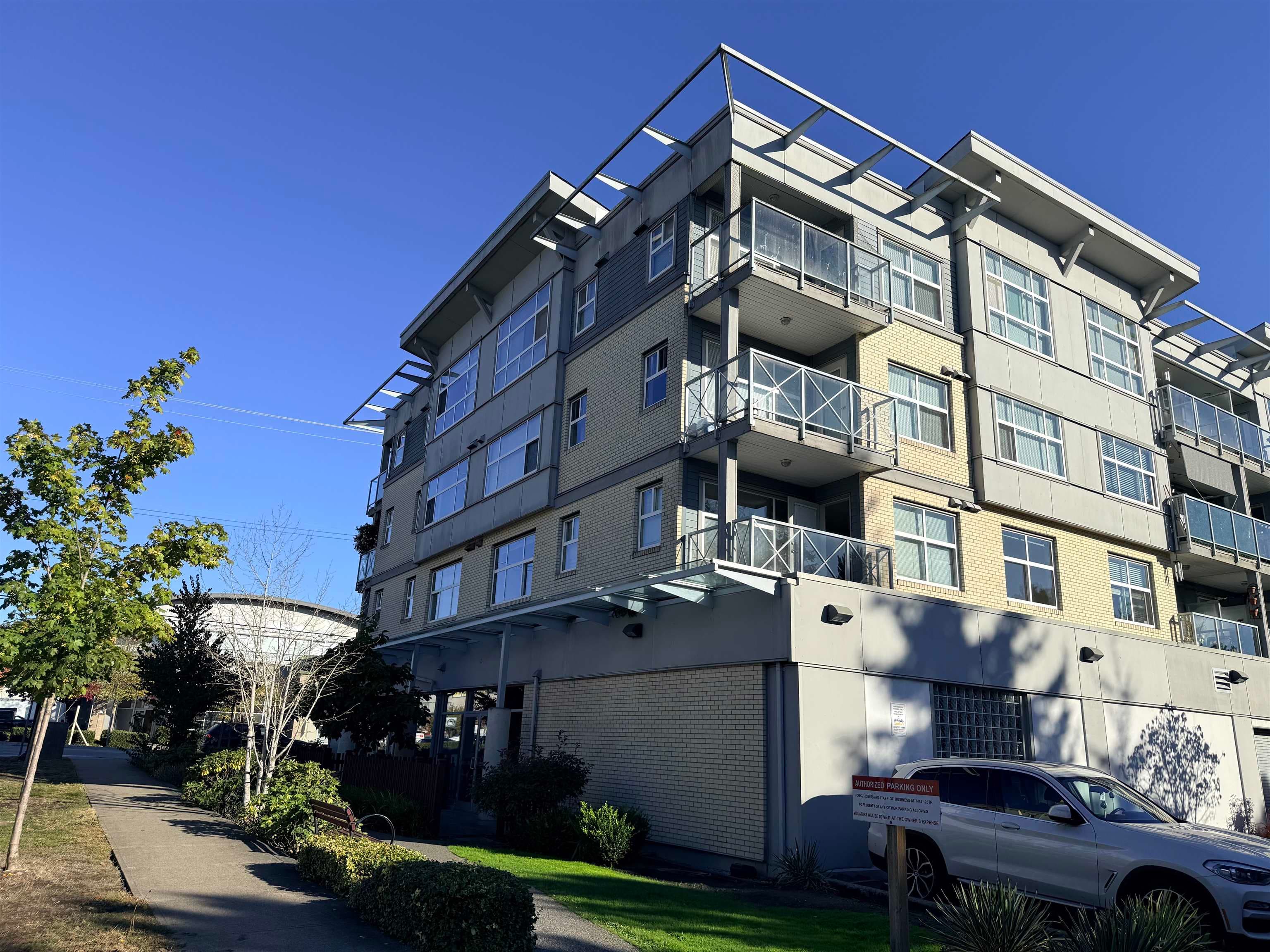 213 - 7445 120 Street, Delta, V4C 0B3 — photo 2