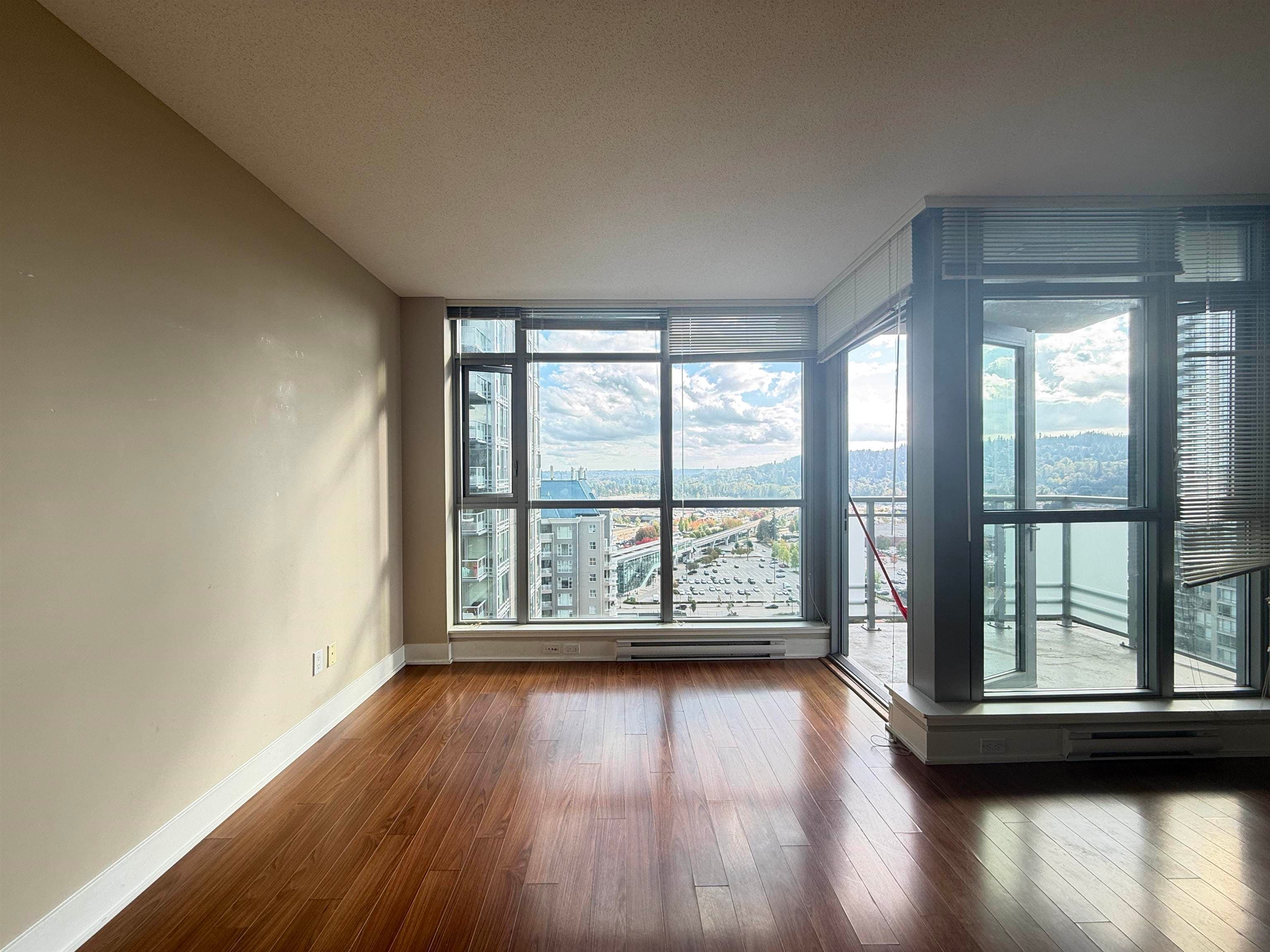 1908 - 3008 Glen Drive, Coquitlam, V3B 0J5 — photo 5