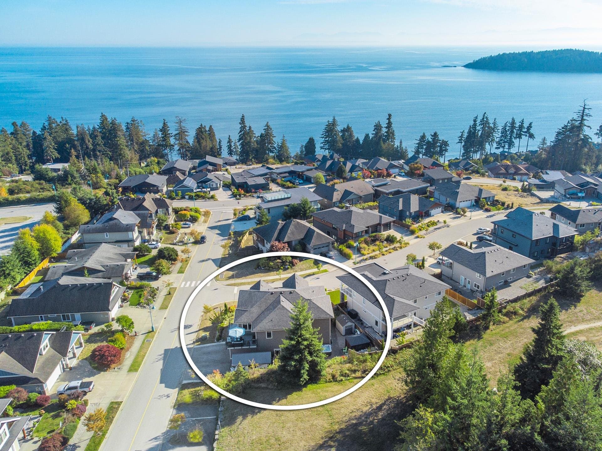 5950 Compass Lane, Sechelt, V7Z 0V1 — photo 2