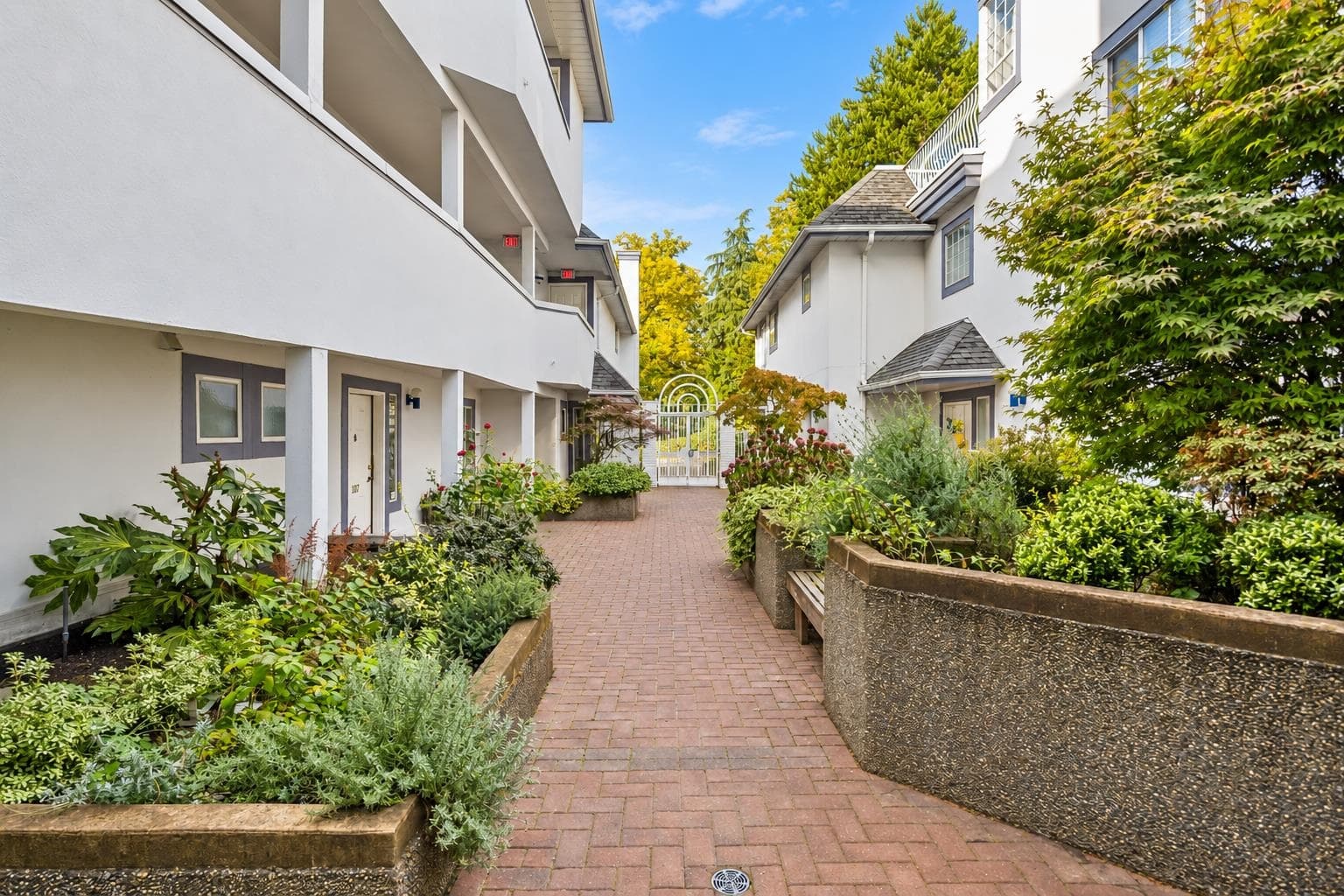 304 - 8772 SW Marine Drive, Vancouver, V6P 6A4 — photo 2