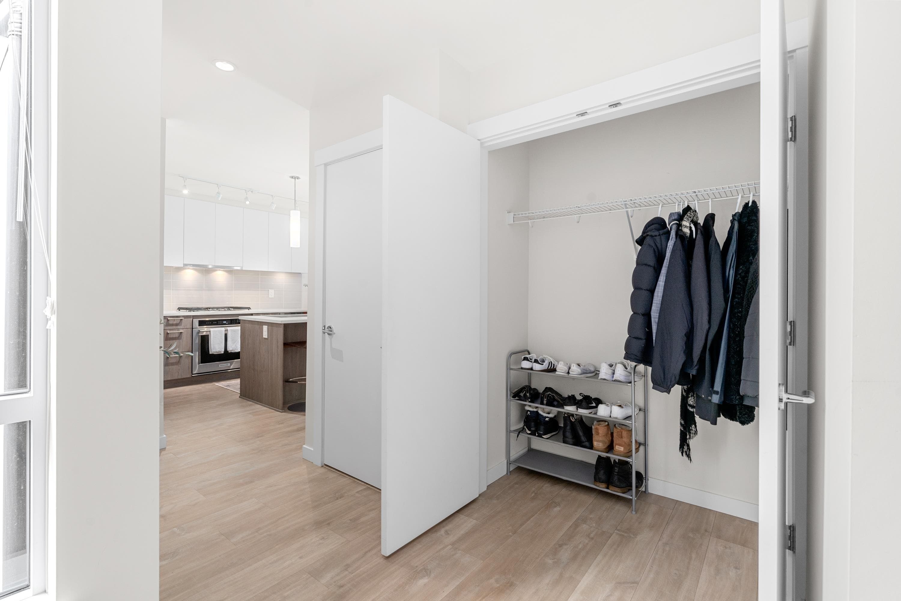 205 - 615 E 3rd Street, North Vancouver, V7L 0G3 — photo 3