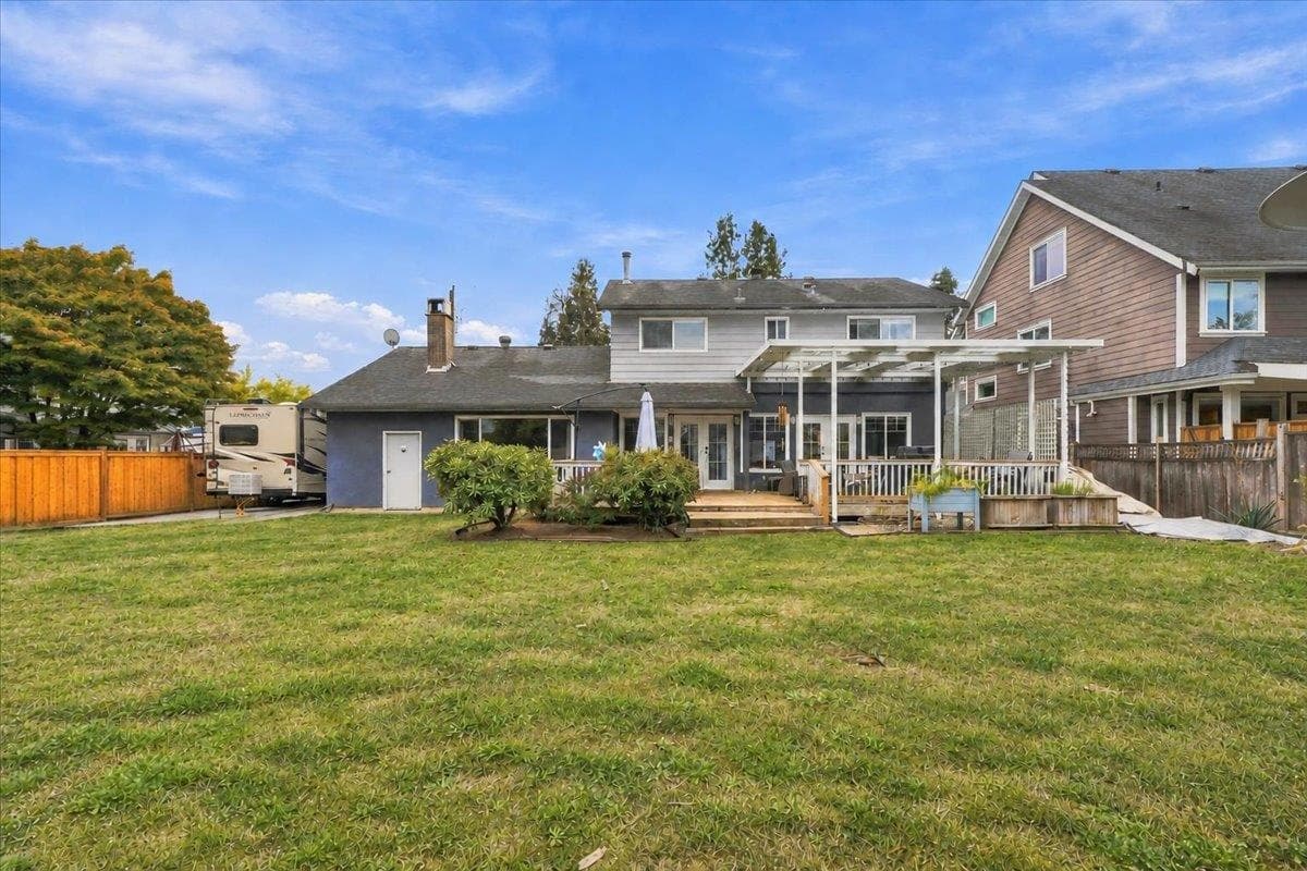 18983 119 Avenue, Pitt Meadows, V3Y 1X8 — photo 3