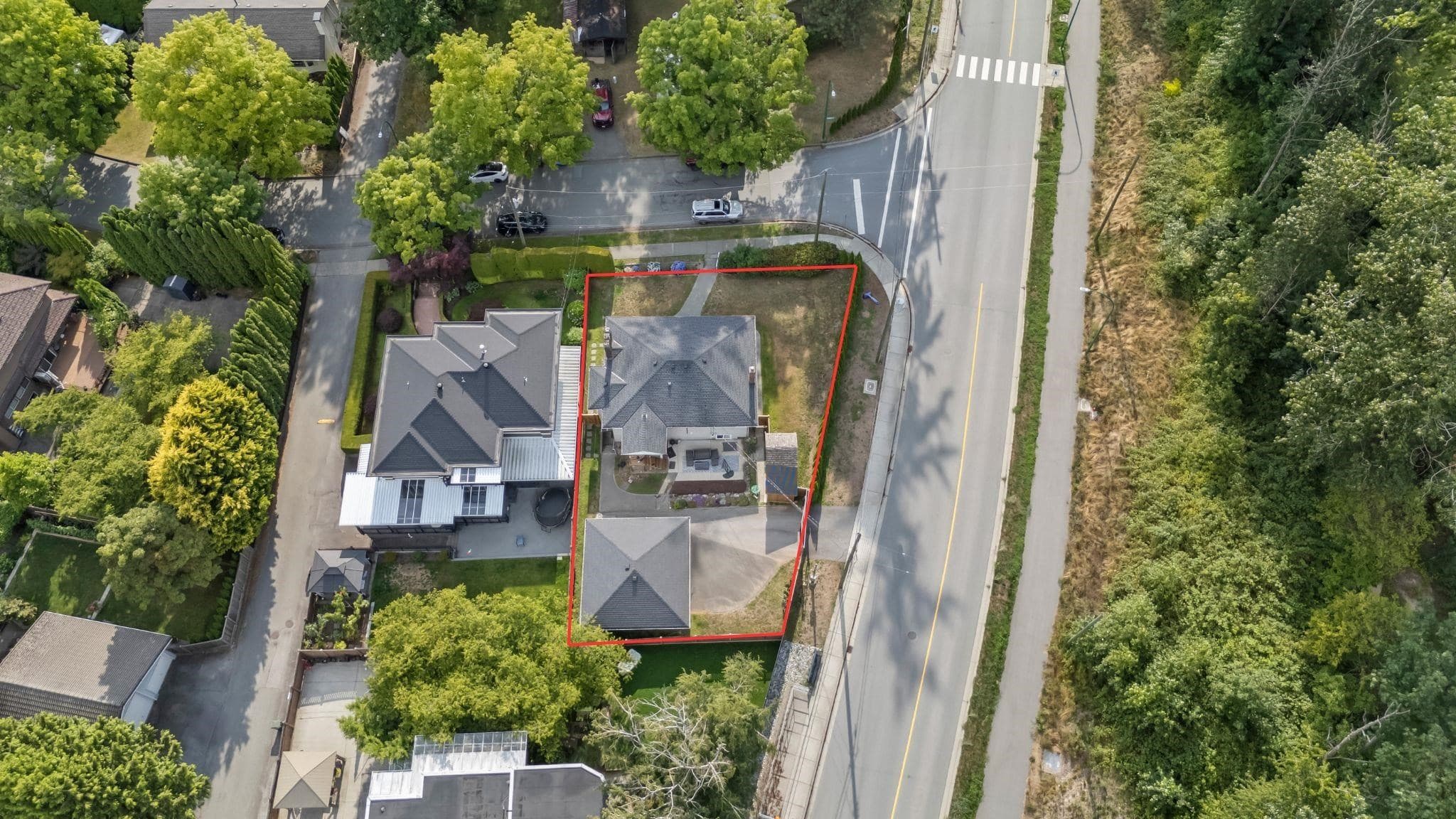 2510 Camrose Drive, Burnaby, V5A 2Y5 — photo 3