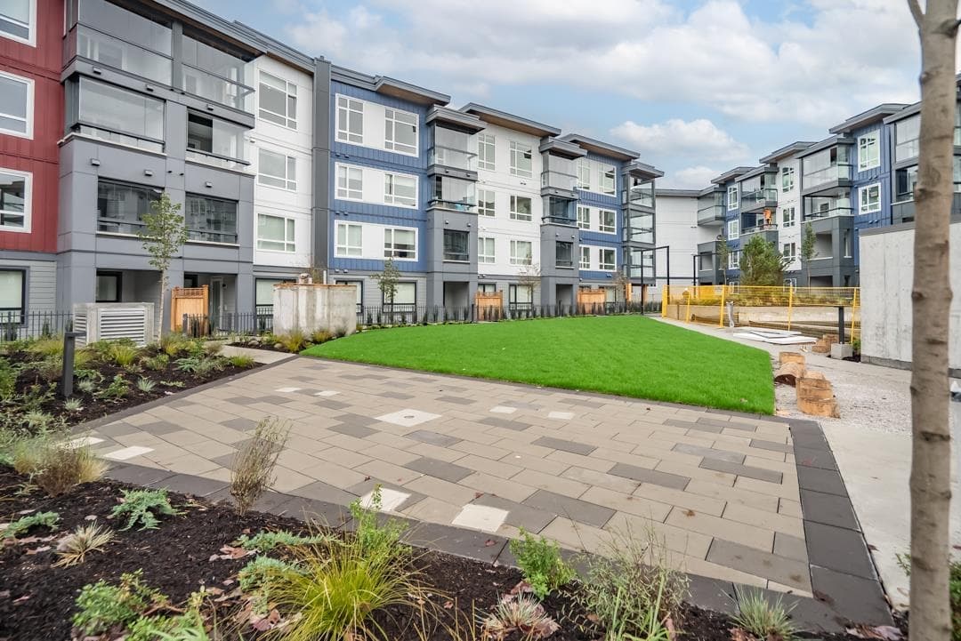 406 - 13788 76 Avenue, Surrey, V3W 3V9 — photo 3