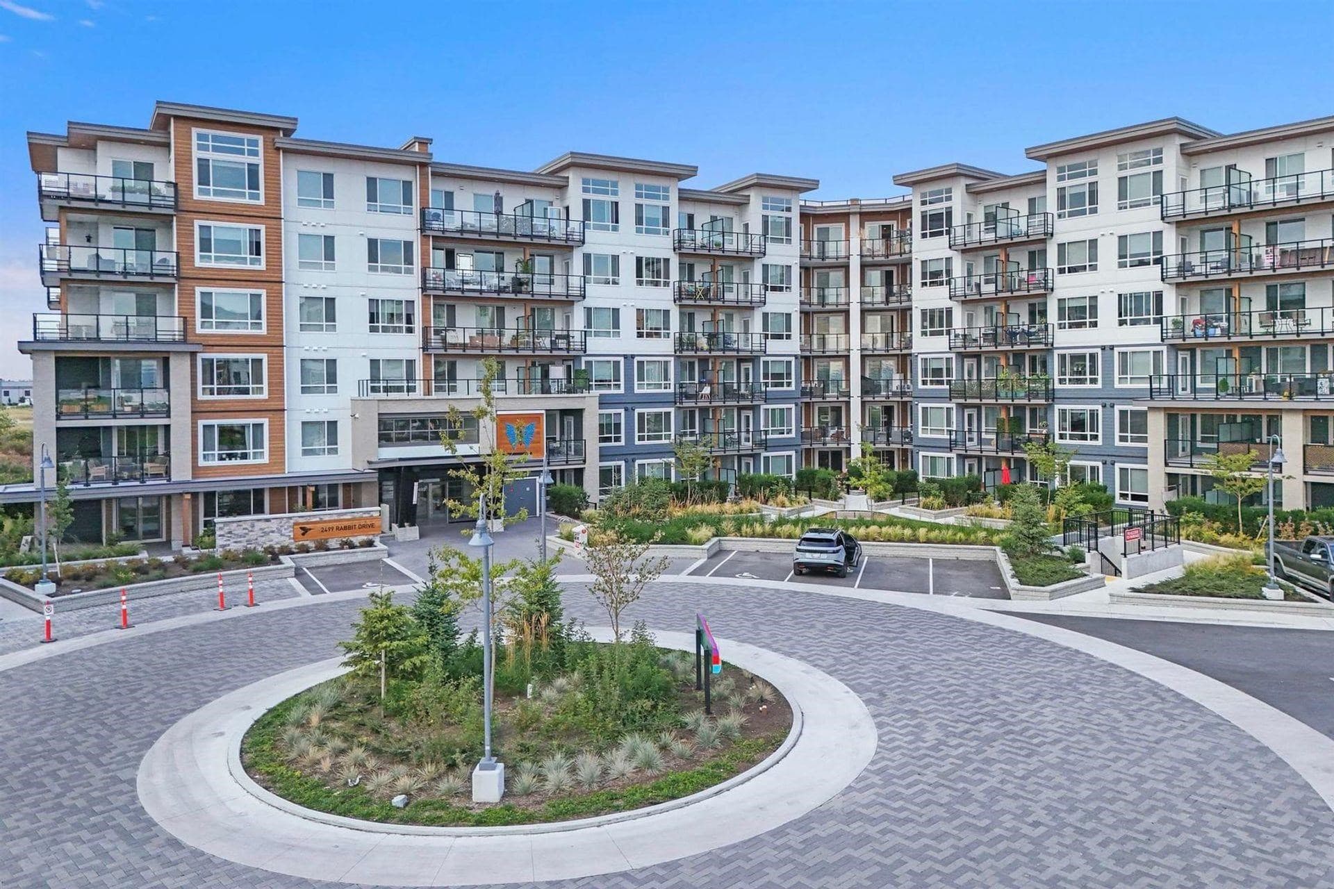 402 - 2499 Rabbit Drive, Tsawwassen, V4M 0G4 — photo 1