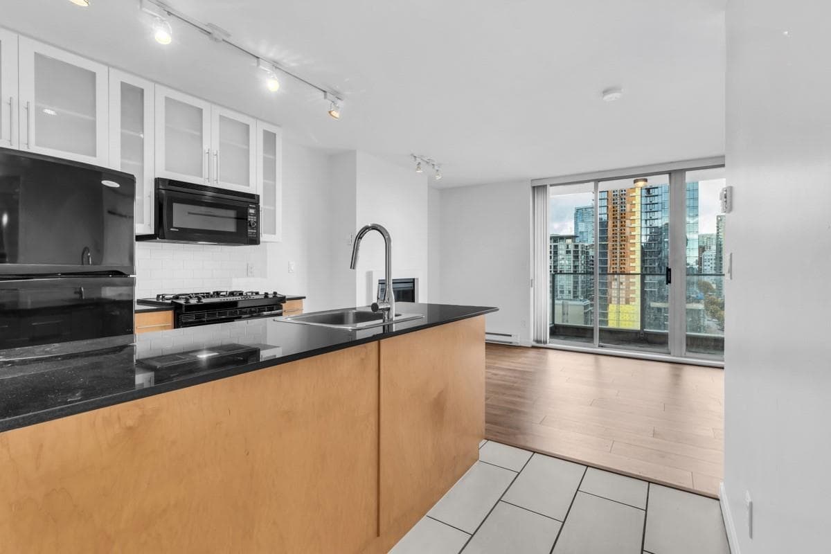 1703 - 1225 Richards Street, Vancouver