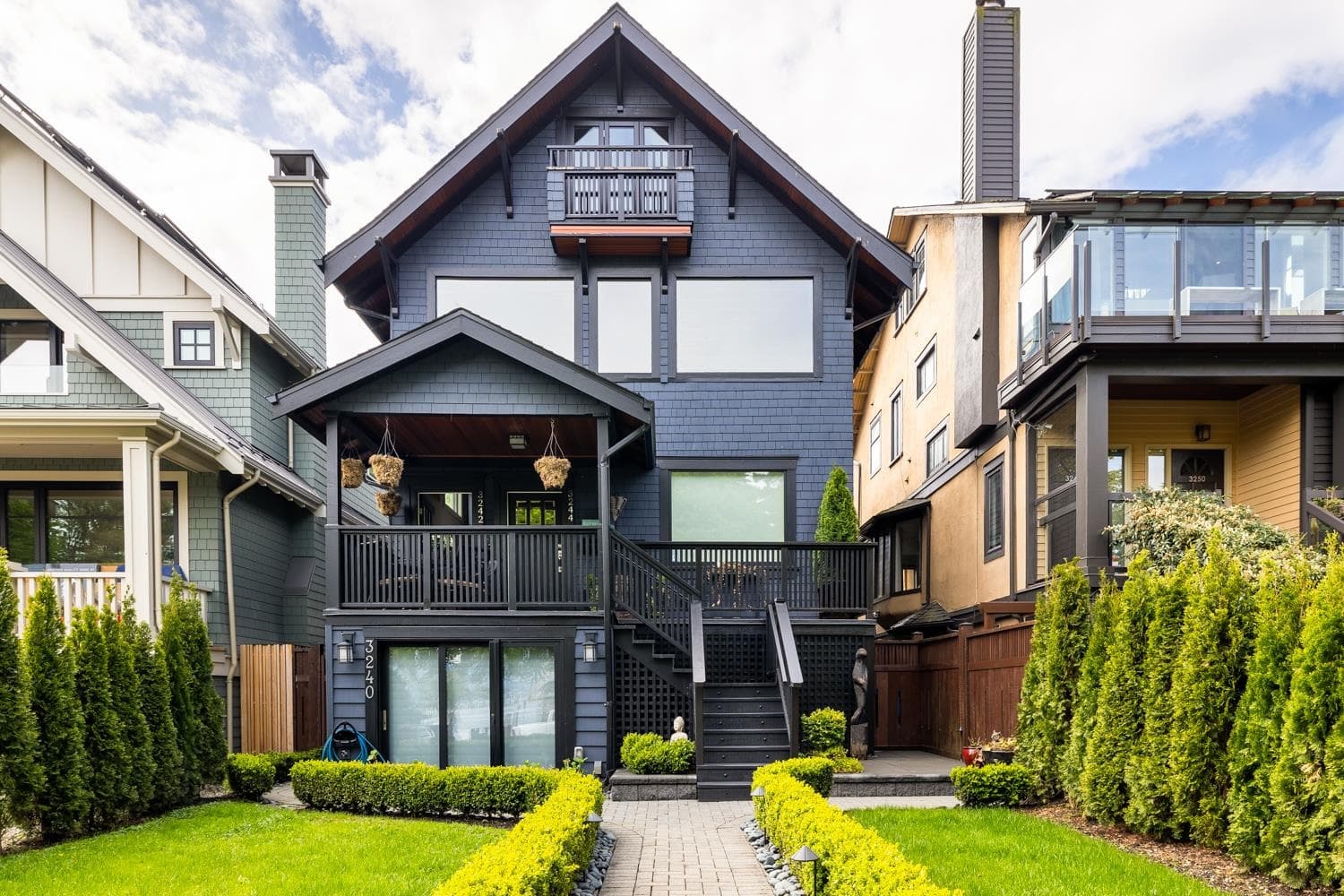 3242 W 1st Avenue, Vancouver