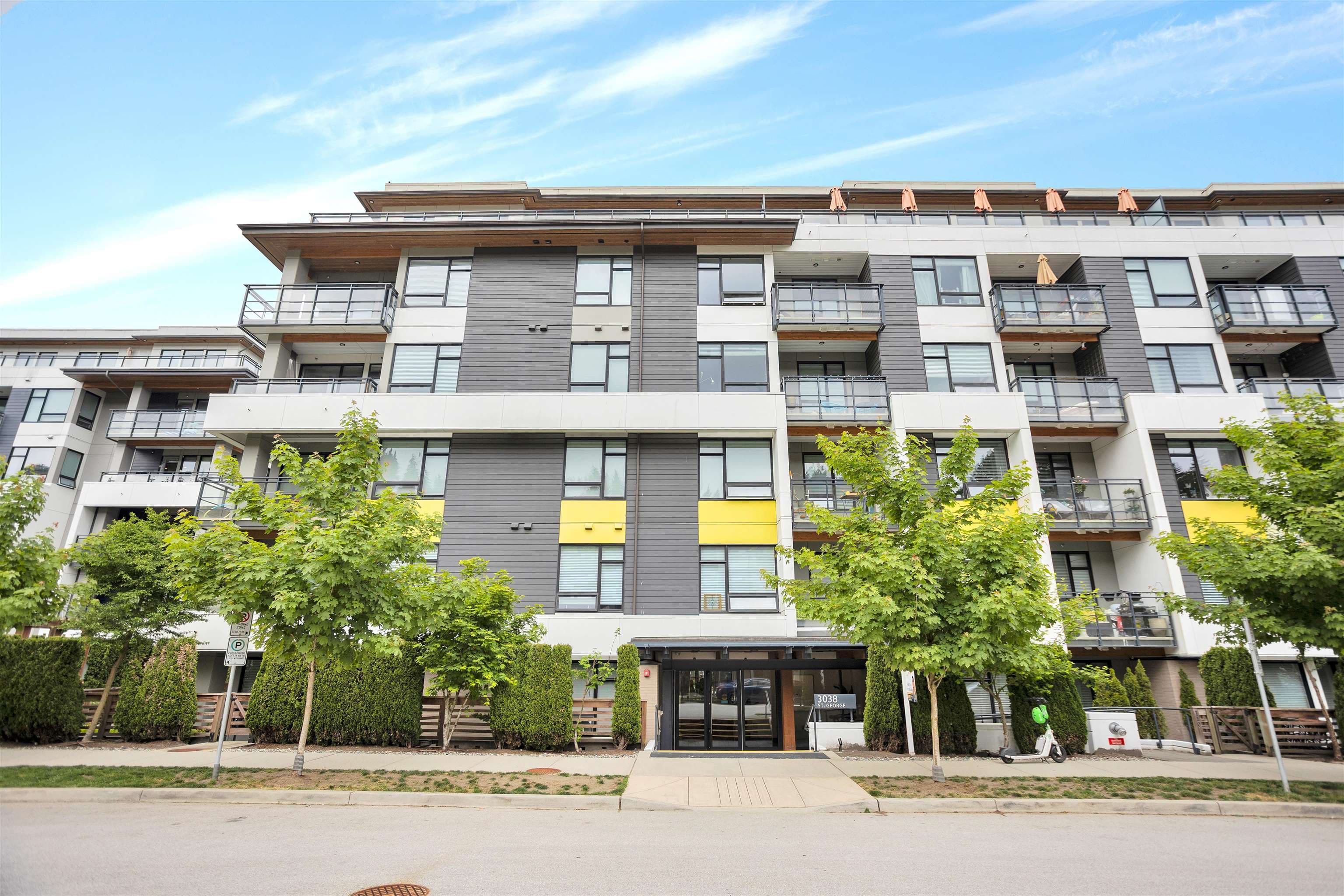609 - 3038 St George Street, Port Moody, V3H 0L3 — photo 1