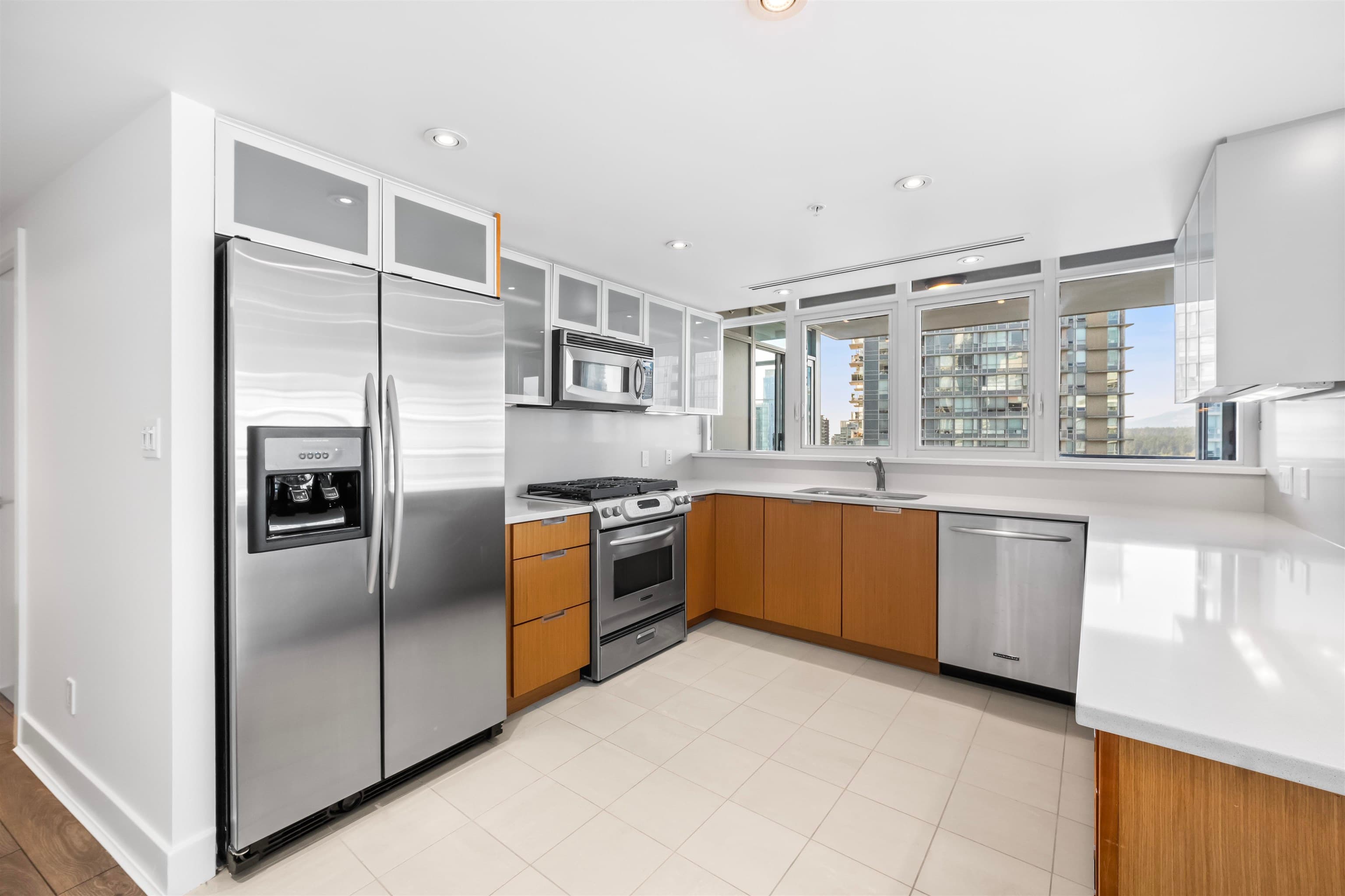 2302 - 1205 W Hastings Street, Vancouver, V6E 4T7 — photo 2
