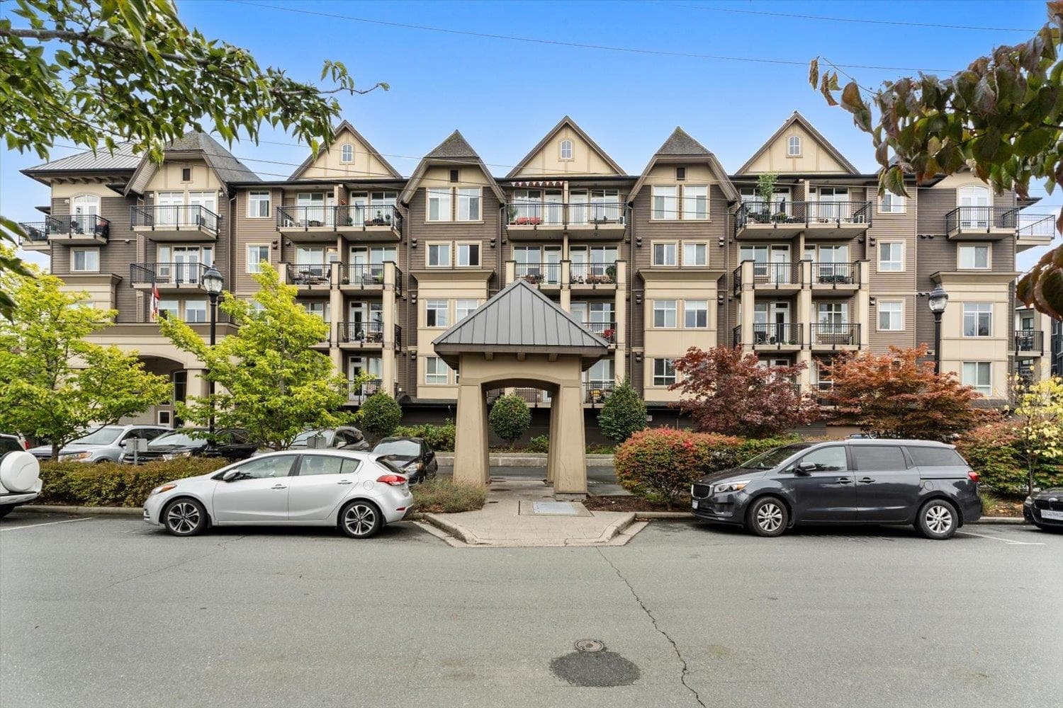 313 - 8531 Young Road, Chilliwack, V2P 4P2 — photo 1