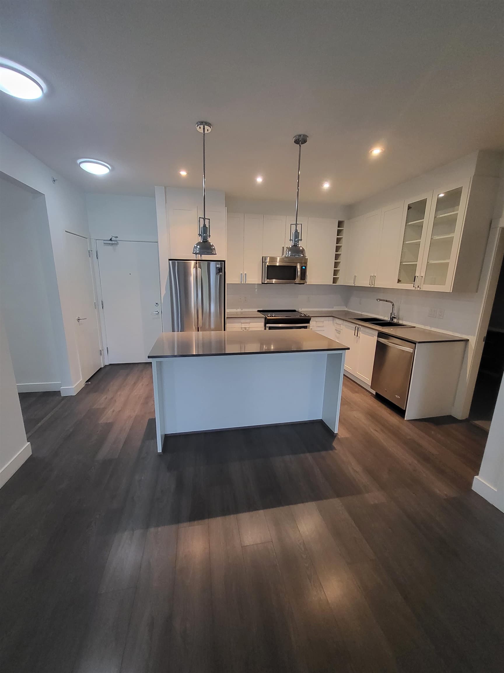 402 - 16398 AVENUE 64 Avenue, Surrey, V4W 1H5 — photo 2