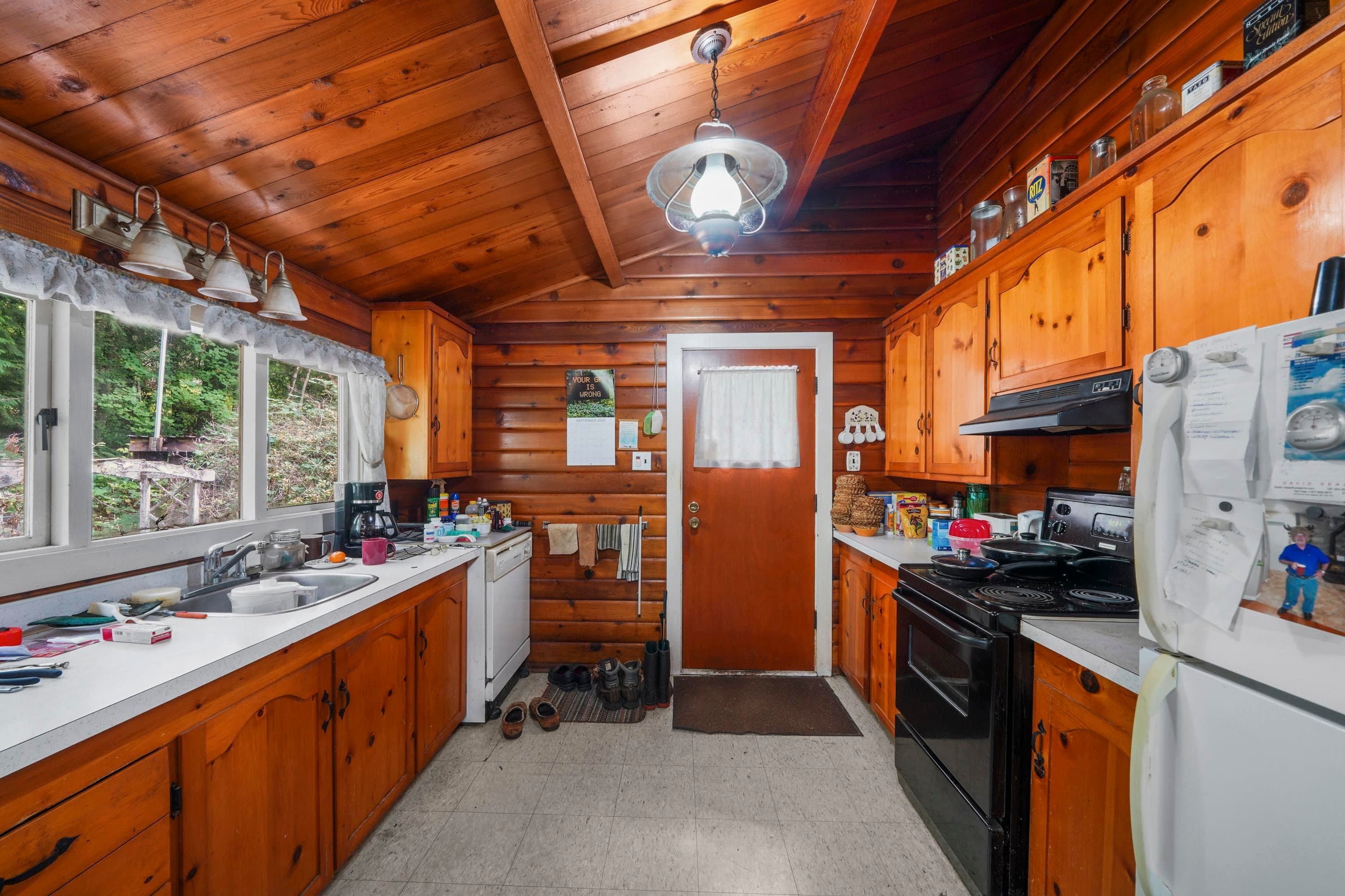 10941 249 Street, Maple Ridge, V2W 1Z7 — photo 5