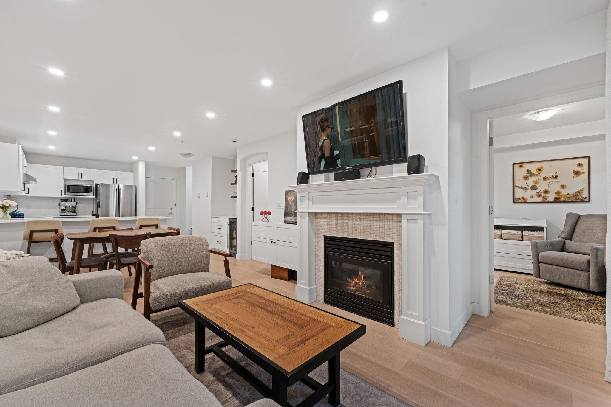118 - 365 E 1st Street, North Vancouver, V7L 4W5 — photo 2