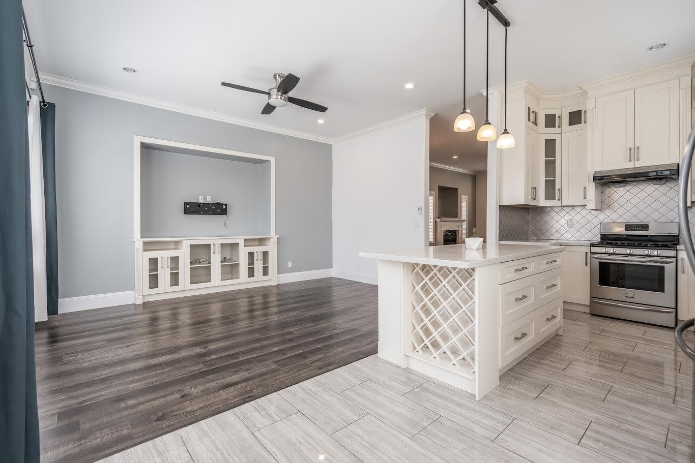 Upper - 12898 60th Ave, Surrey, V3X 0B9 — photo 3