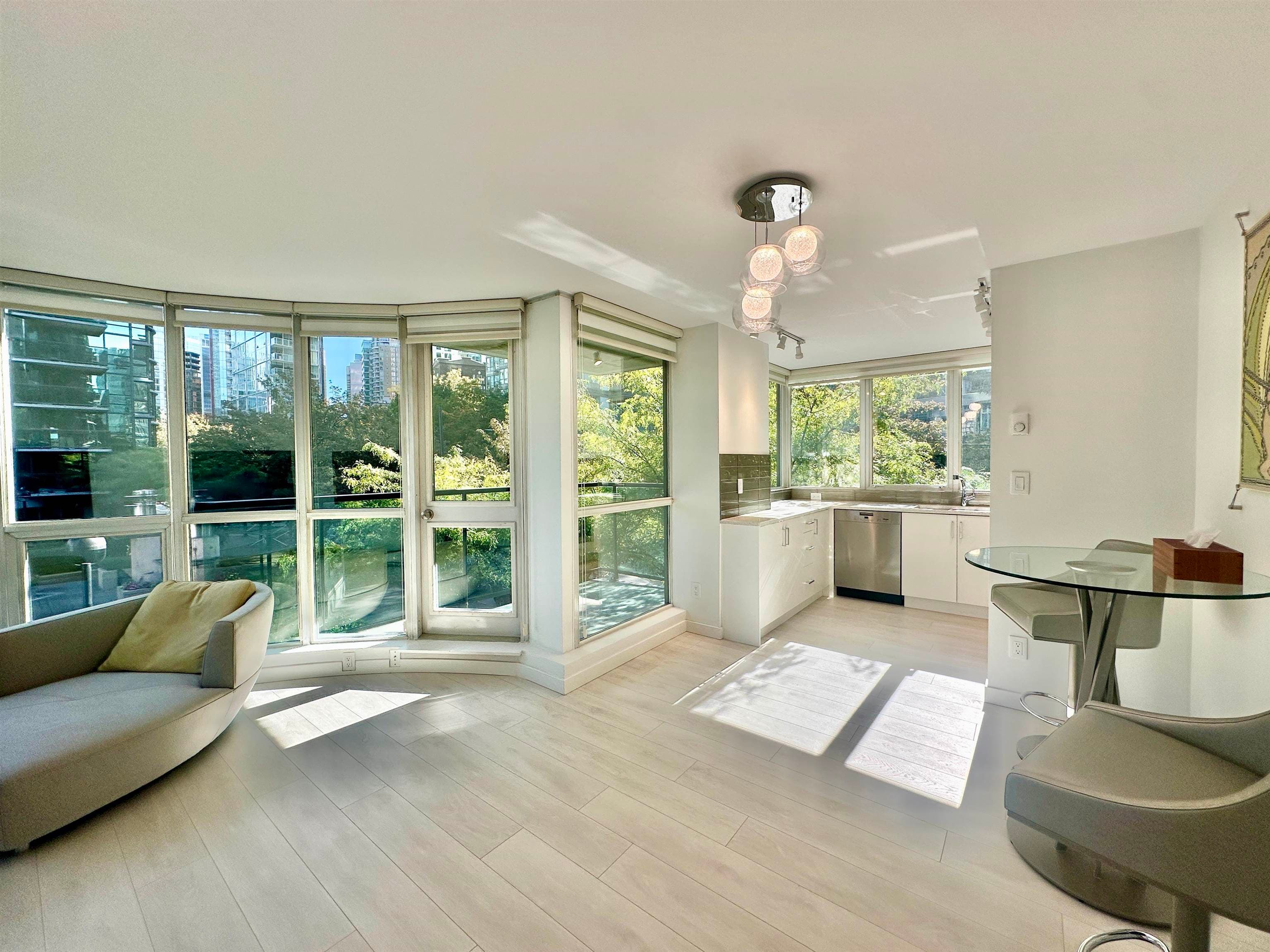 206 - 588 Broughton Street, Vancouver